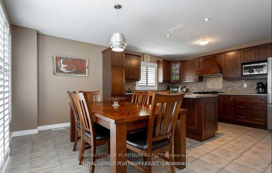 Photo 7 of 109 Whitefish Crescent, Hamilton, Stoney Creek — HOMEH