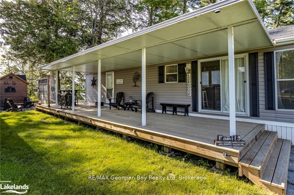 Photo 2 of 46 Lakeshore Road, Midland — HOMEH