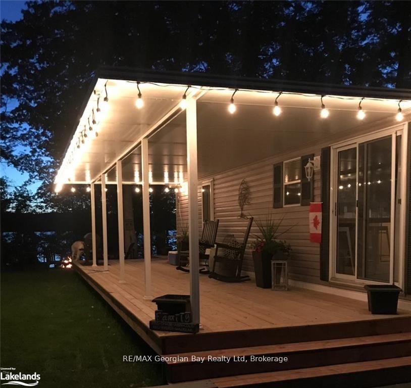 Photo 4 of 46 Lakeshore Road, Midland — HOMEH