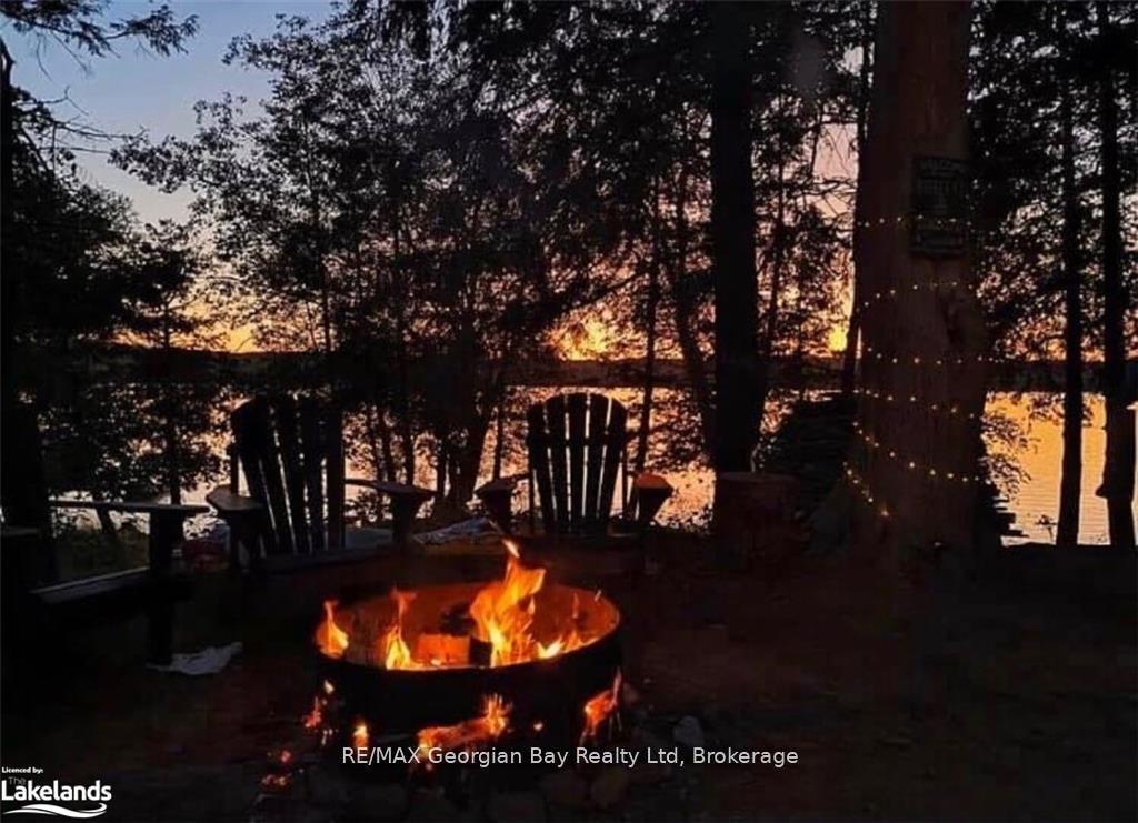 Photo 31 of 46 Lakeshore Road, Midland — HOMEH