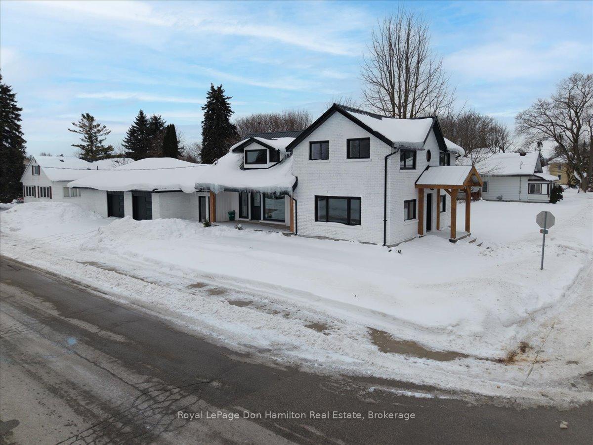 Photo 5 of 310 York Street, Minto — HOMEH