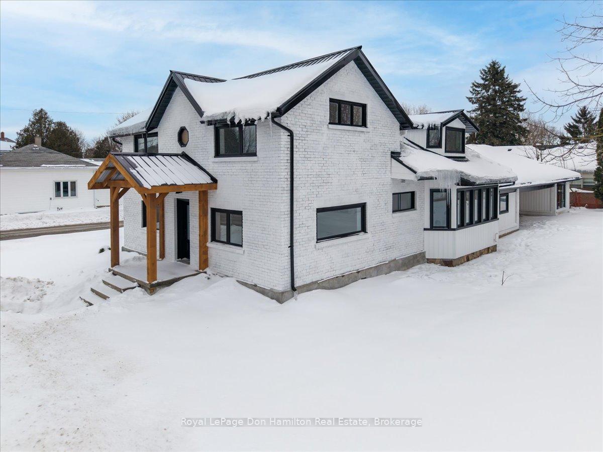 Photo 9 of 310 York Street, Minto — HOMEH