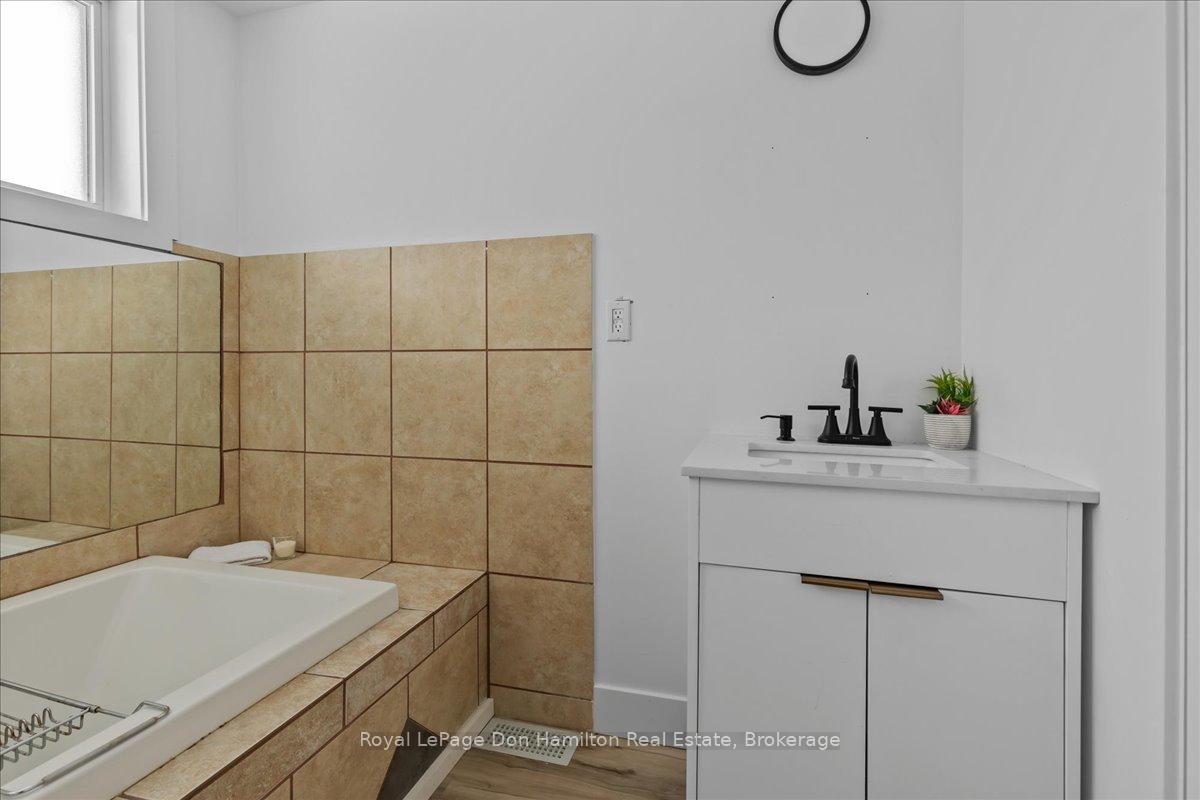 Photo 30 of 310 York Street, Minto — HOMEH