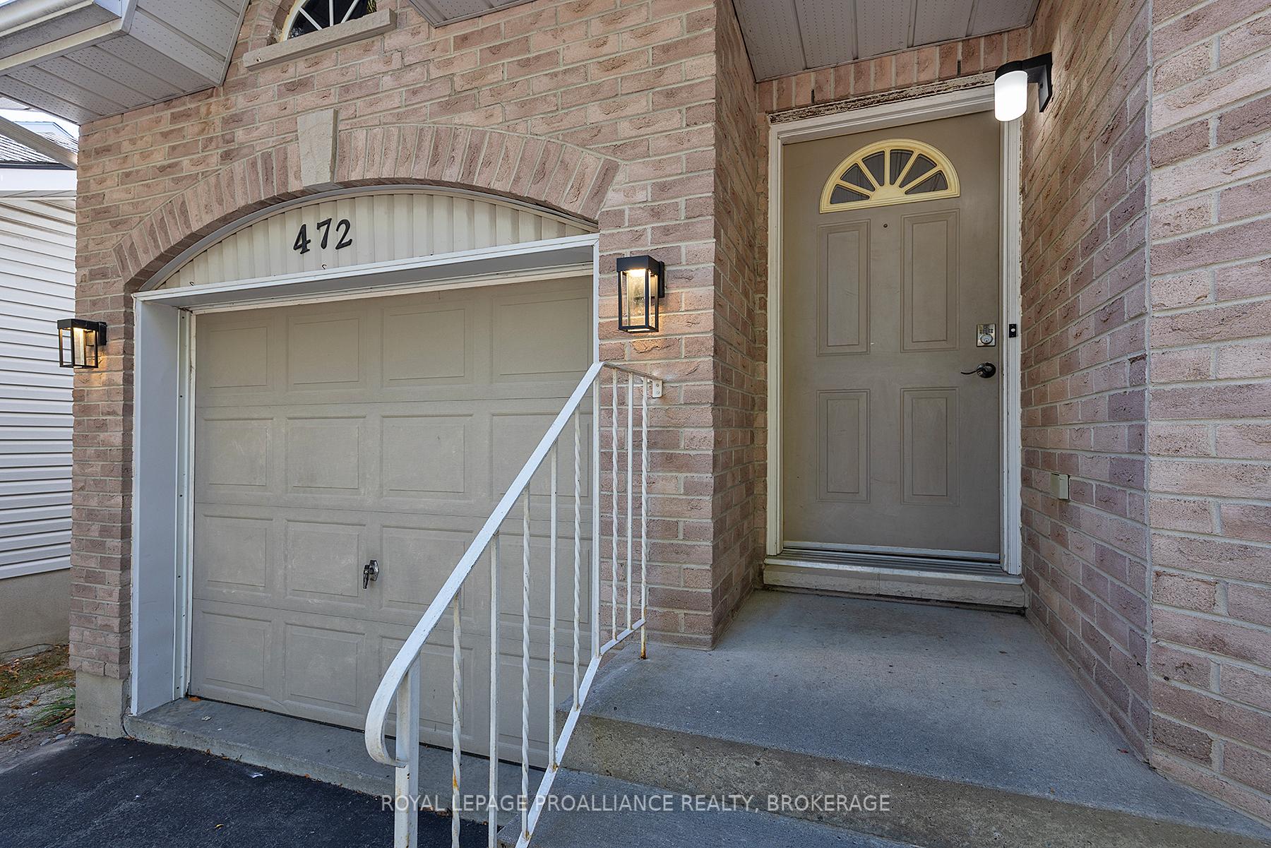 Photo 3 of 472 Freeman Crescent, Kingston, Kingston East (Incl Barret Crt) — HOMEH