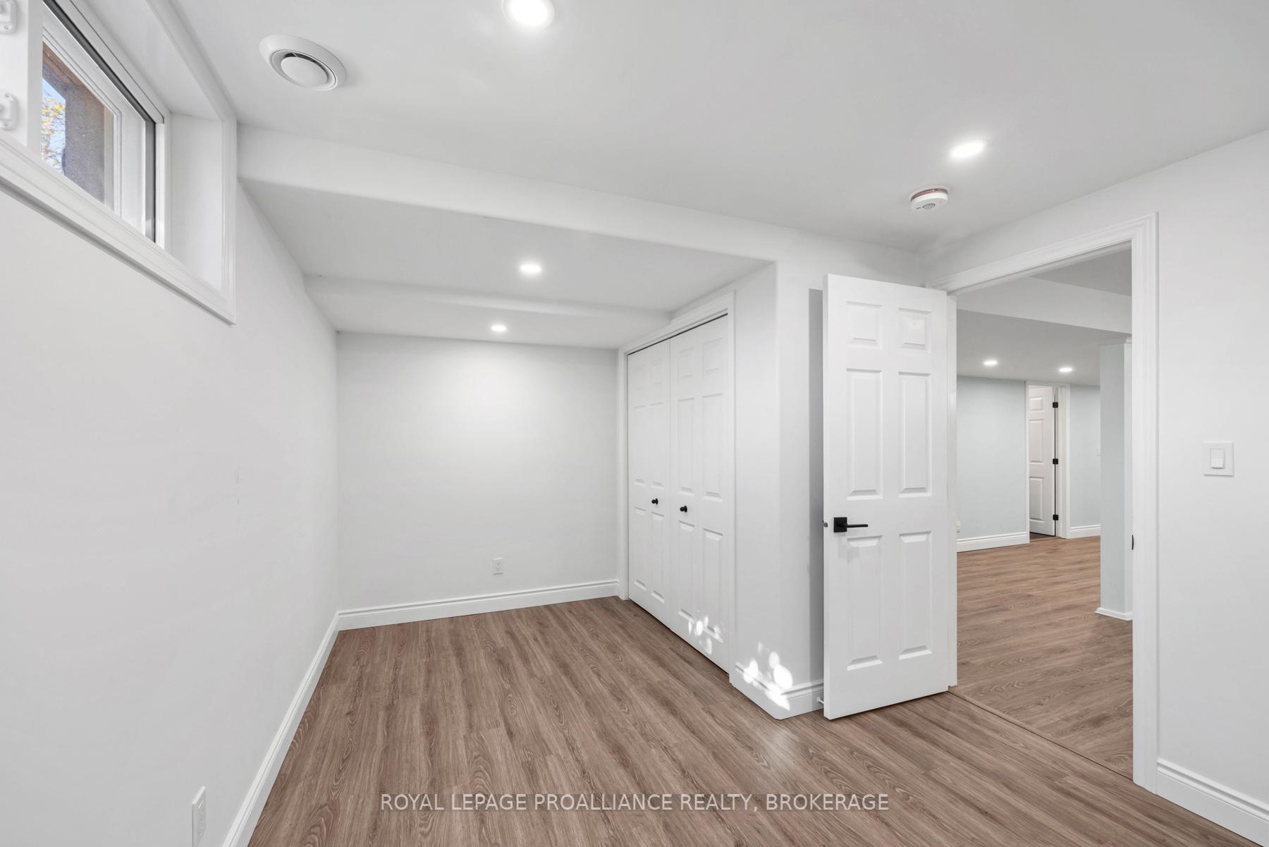 Photo 23 of 472 Freeman Crescent, Kingston, Kingston East (Incl Barret Crt) — HOMEH
