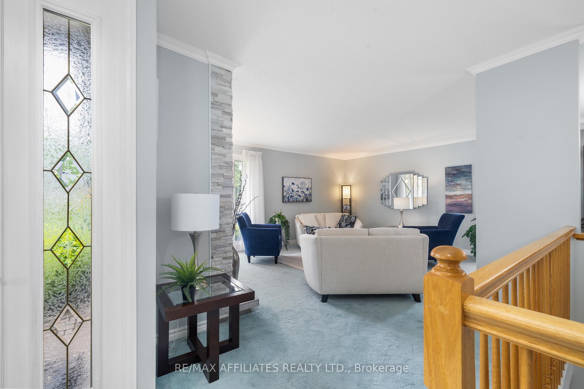 Photo 7 of 13 Amundsen Crescent, Ottawa, Kanata - Katimavik — HOMEH
