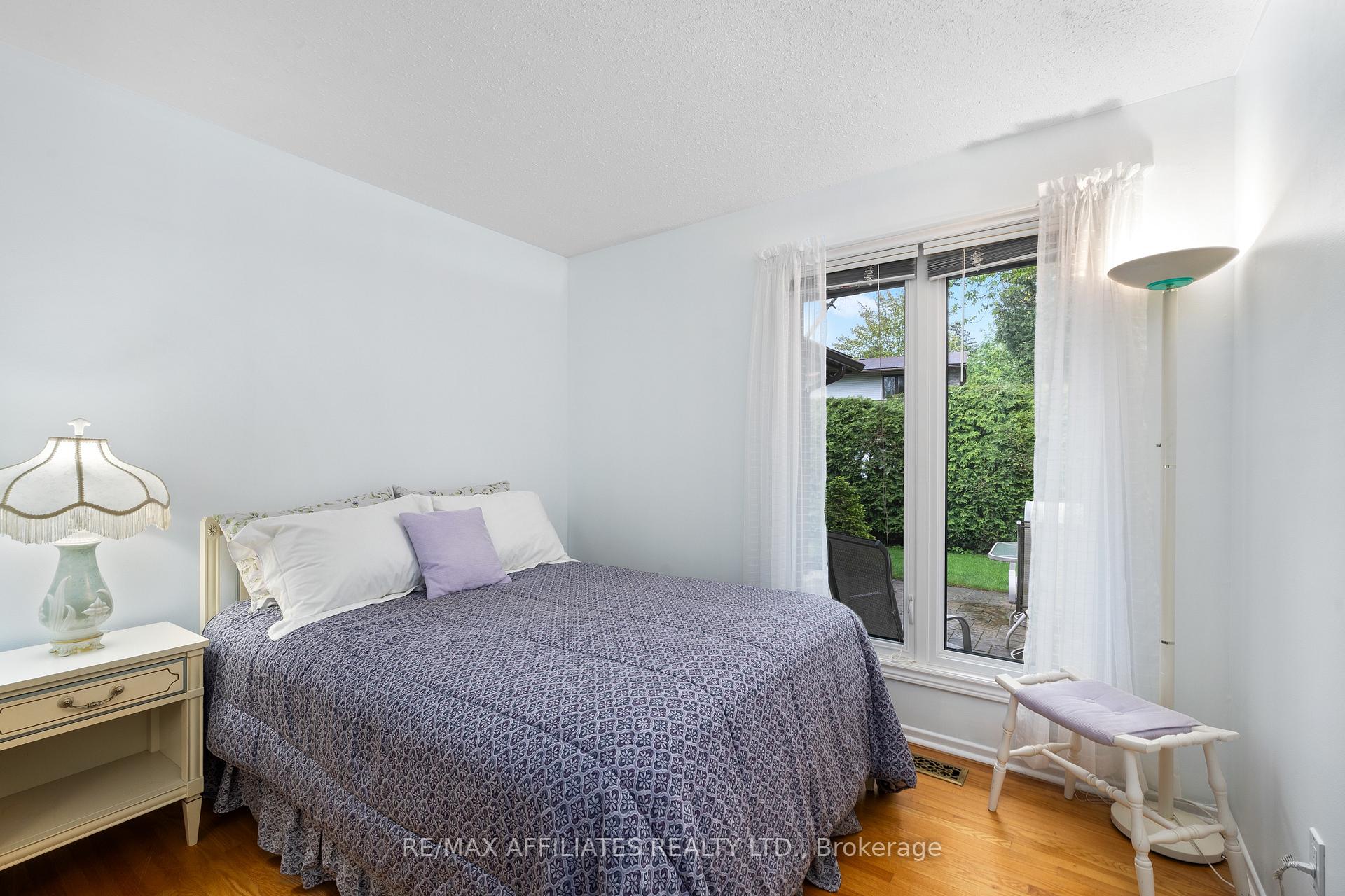 Photo 30 of 13 Amundsen Crescent, Ottawa, Kanata - Katimavik — HOMEH