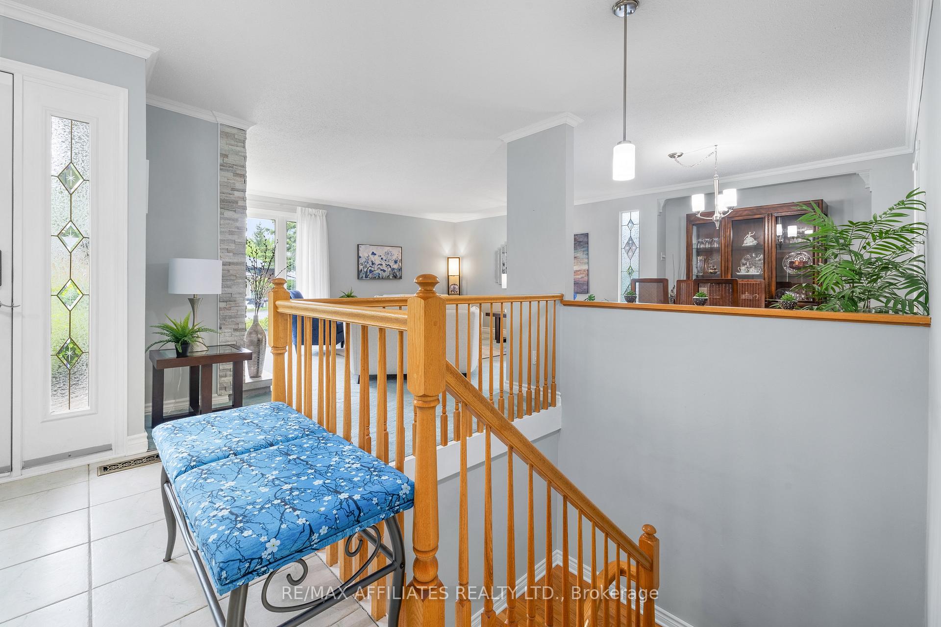 Photo 33 of 13 Amundsen Crescent, Ottawa, Kanata - Katimavik — HOMEH