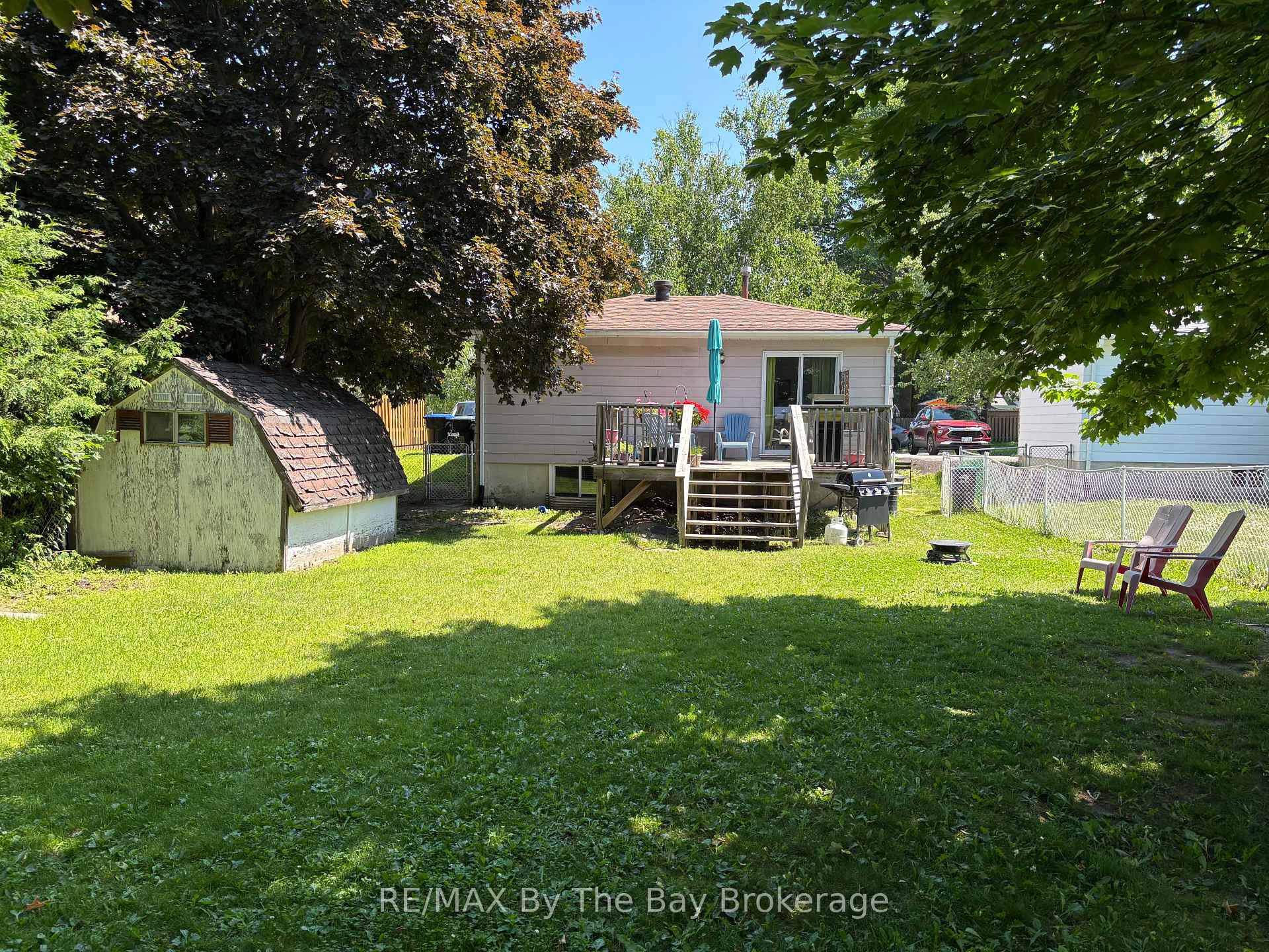 Photo 5 of 1033 Glen Bogie Crescent, Midland — HOMEH