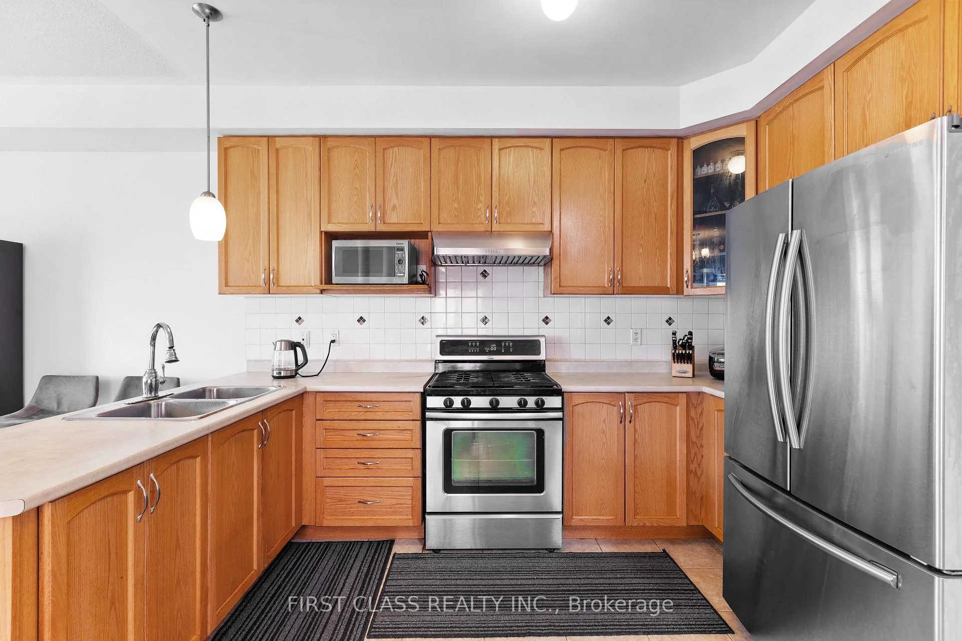 Photo 4 of 74 Evershot Crescent, Markham, Wismer — HOMEH