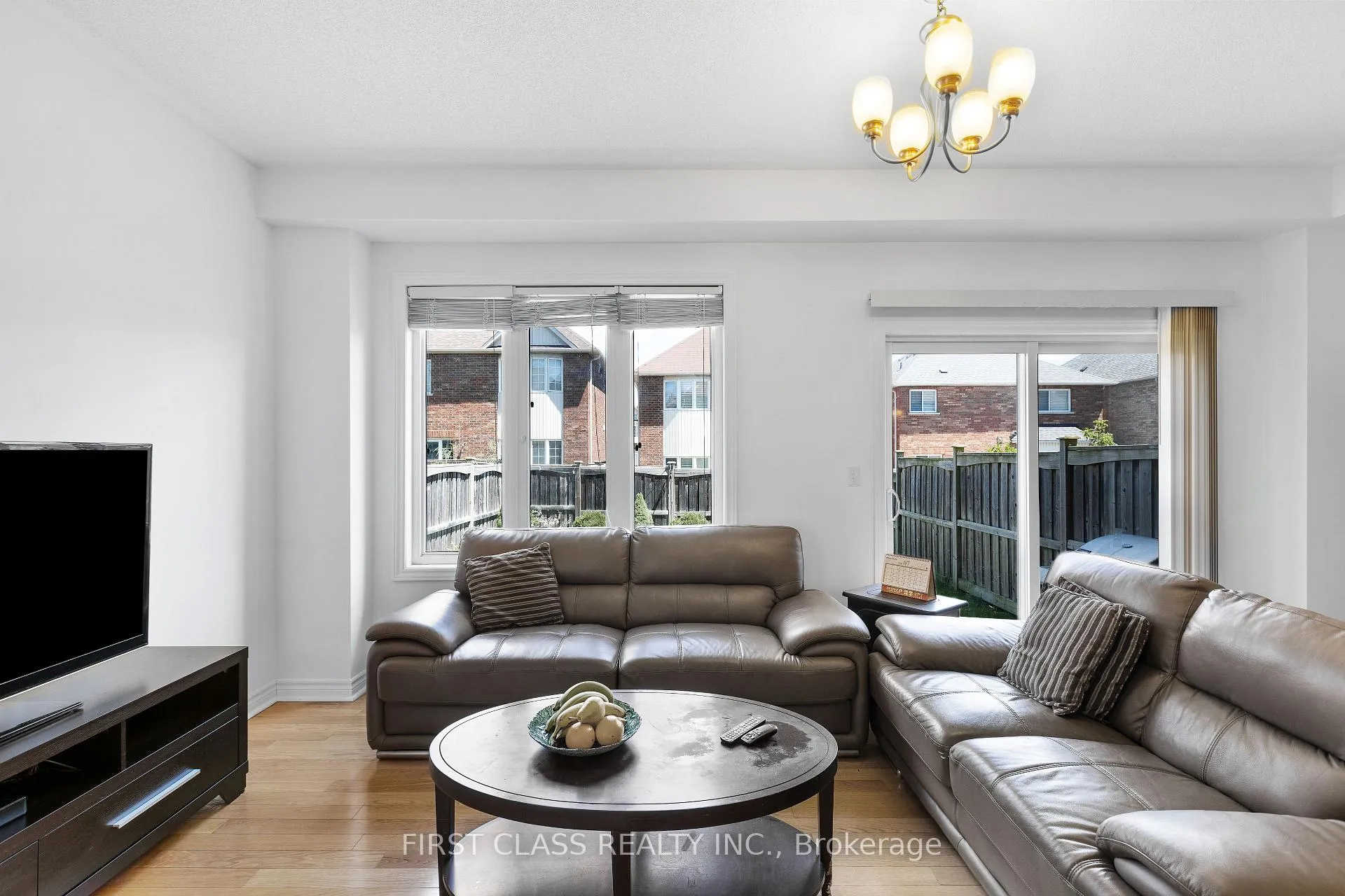 Photo 8 of 74 Evershot Crescent, Markham, Wismer — HOMEH