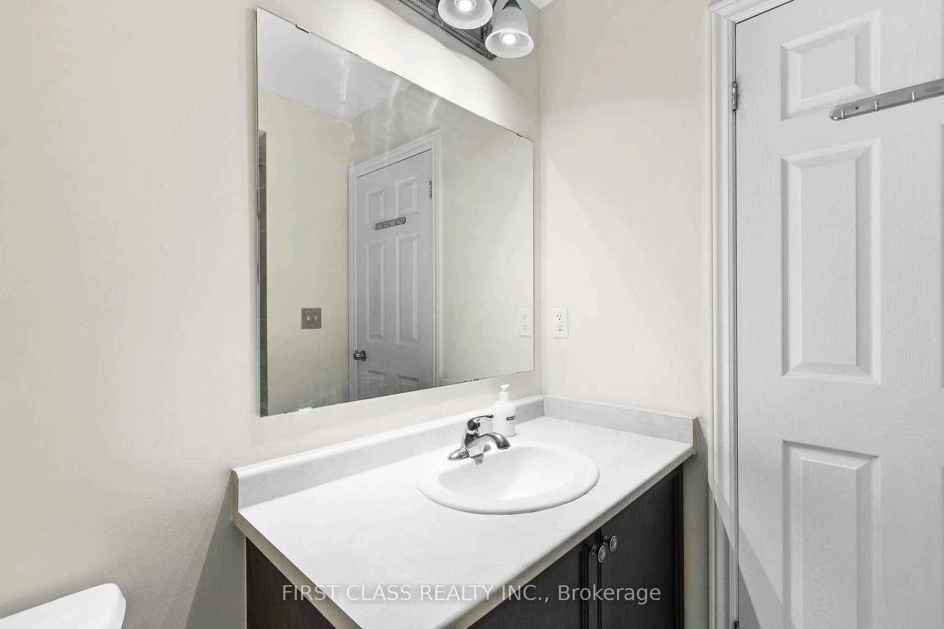 Photo 22 of 74 Evershot Crescent, Markham, Wismer — HOMEH