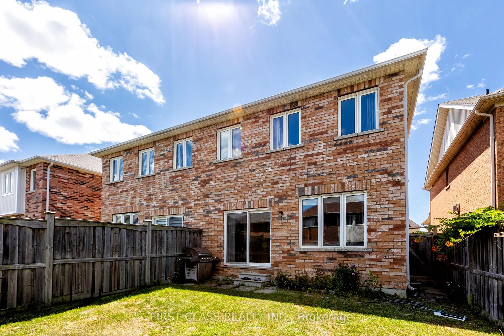 Photo 24 of 74 Evershot Crescent, Markham, Wismer — HOMEH
