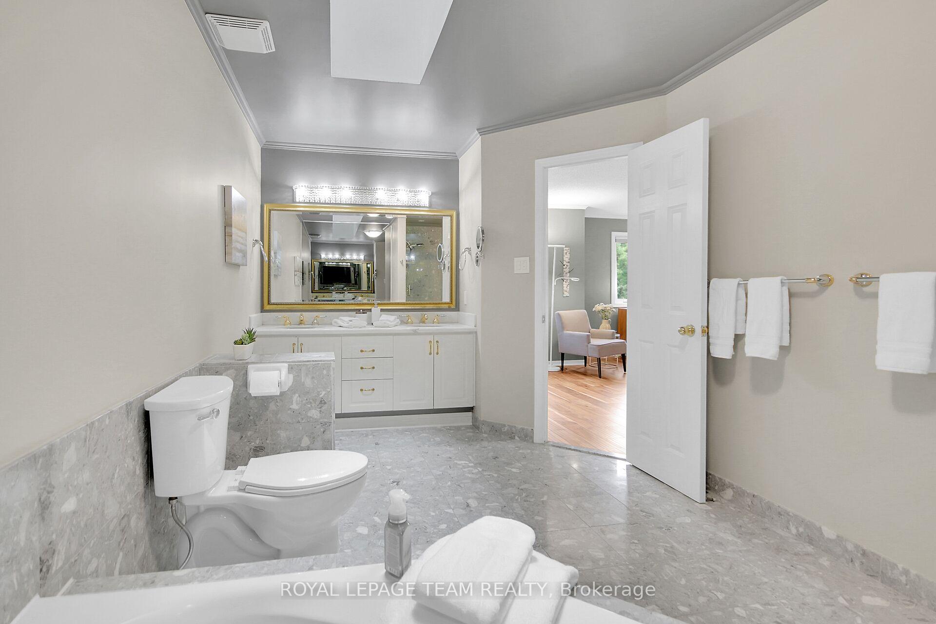 Photo 26 of 51 Windeyer Crescent, Ottawa, Kanata - Kanata Lakes/Heritage Hills — HOMEH