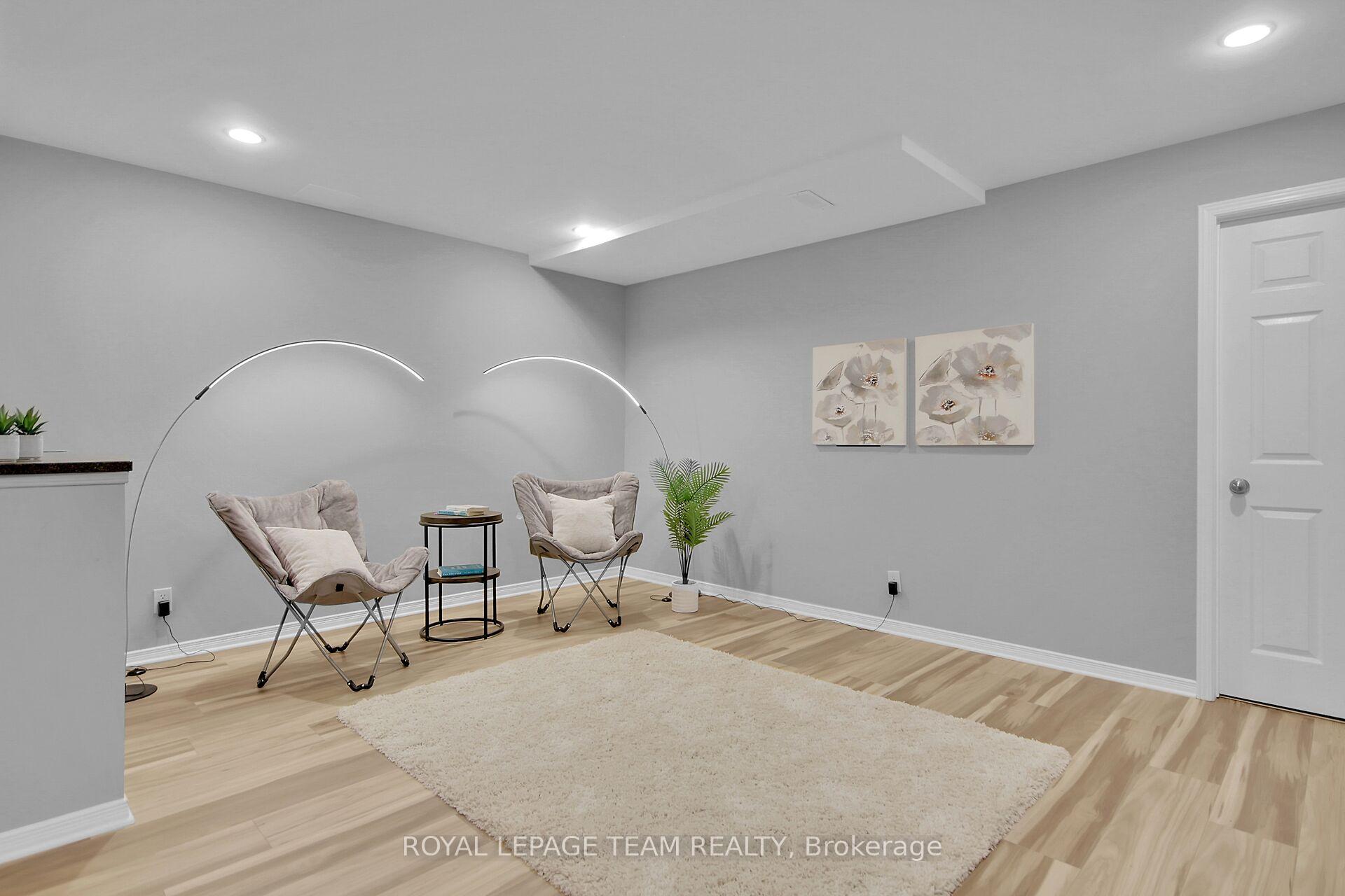 Photo 32 of 51 Windeyer Crescent, Ottawa, Kanata - Kanata Lakes/Heritage Hills — HOMEH