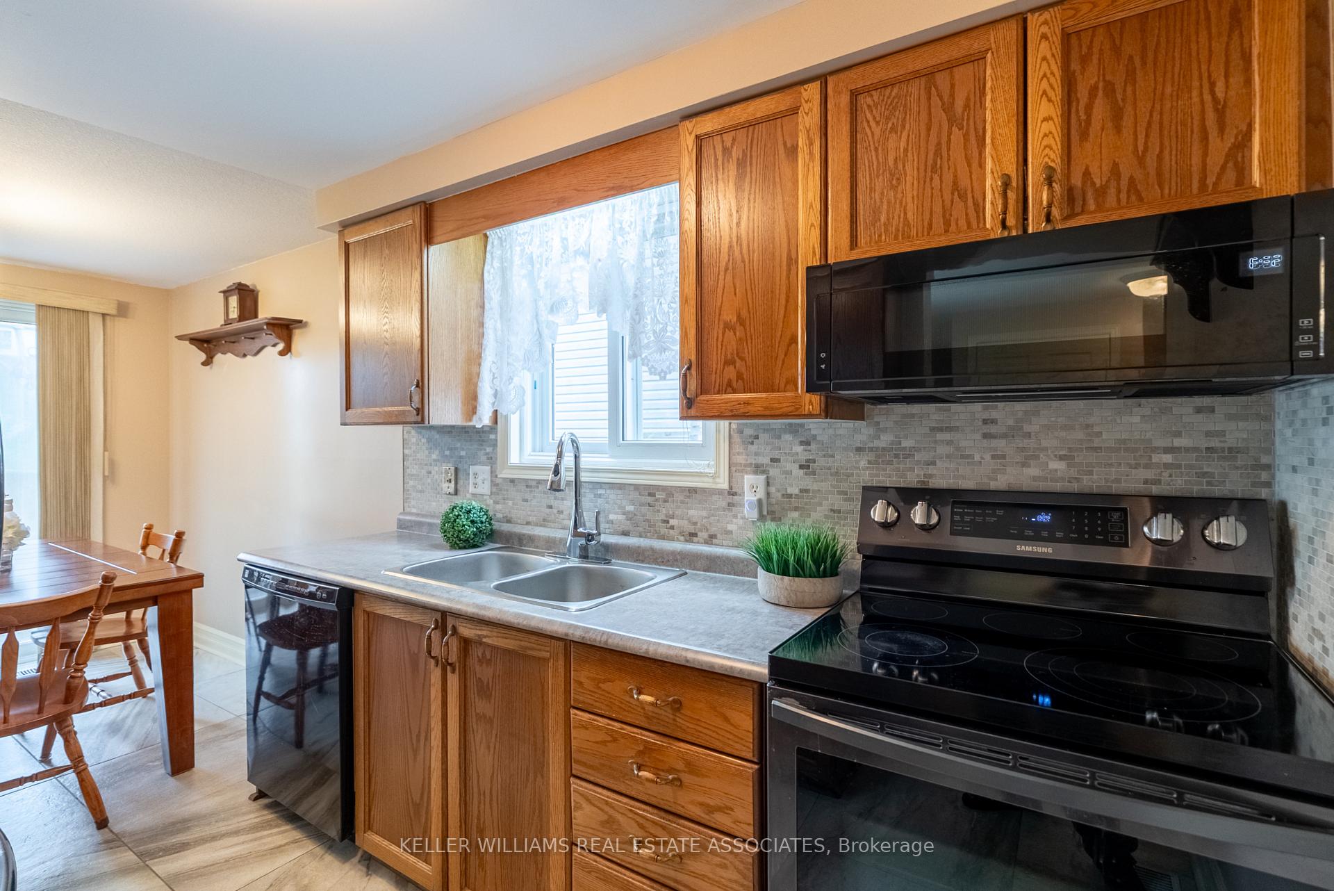 Photo 22 of 165 Highbrook Street, Kitchener — HOMEH