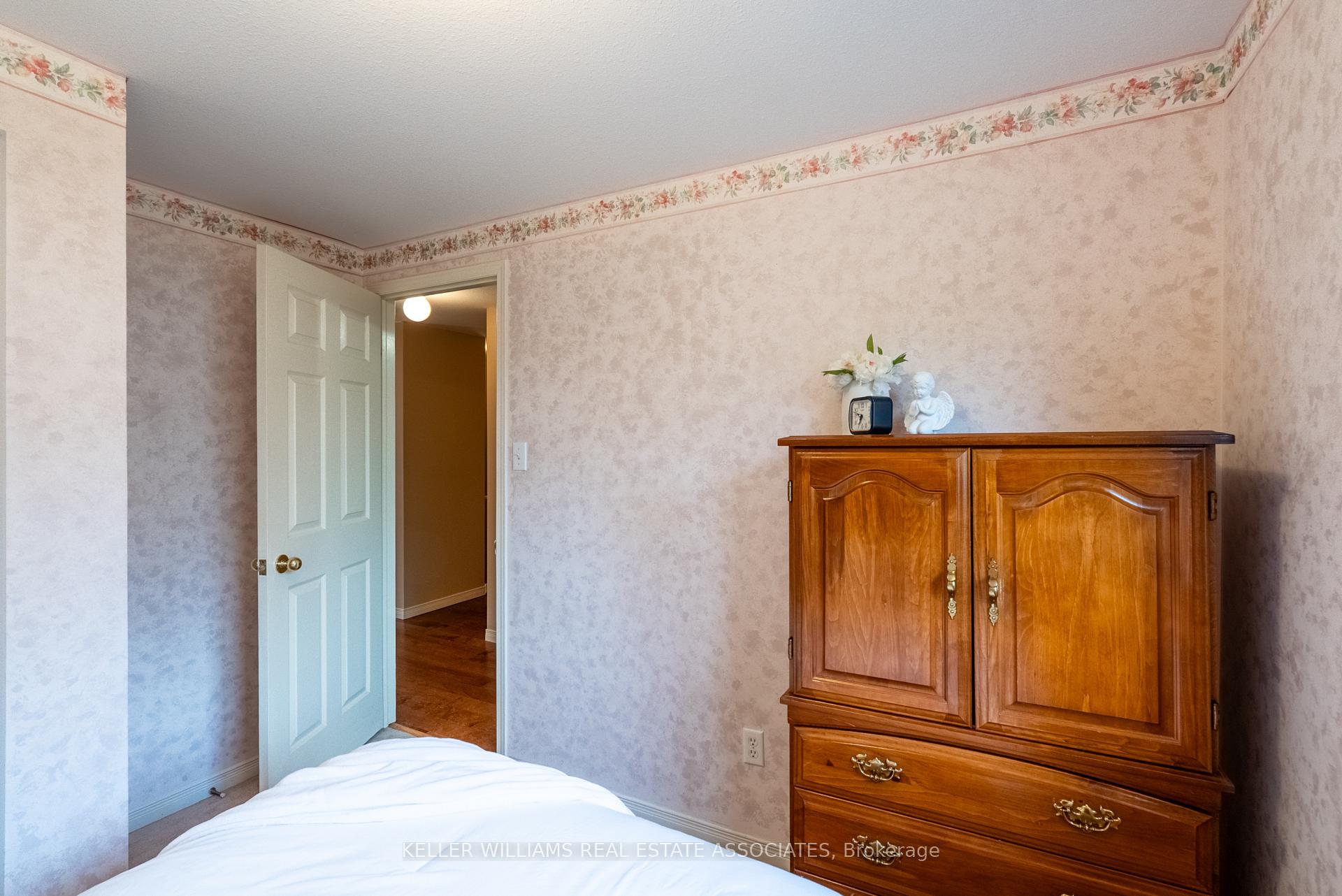Photo 37 of 165 Highbrook Street, Kitchener — HOMEH