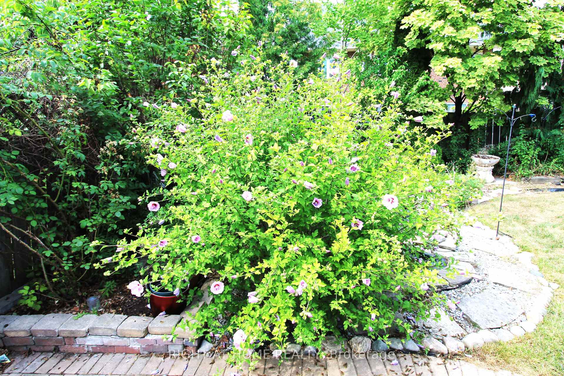 Photo 29 of 26 Leighland Drive, Markham, Unionville — HOMEH