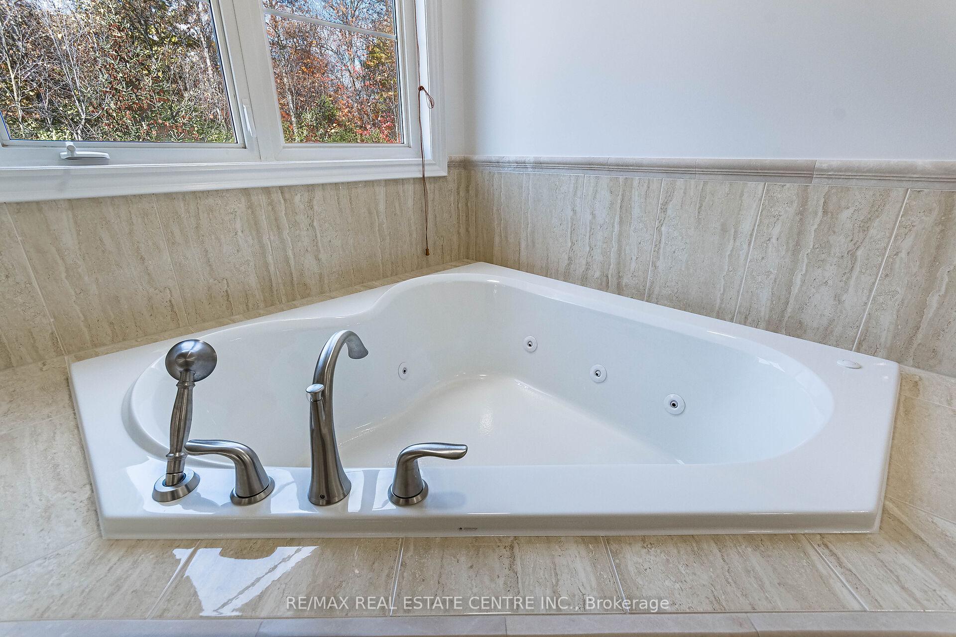Photo 28 of 931 Syndenham Lane, Milton, Willmott — HOMEH