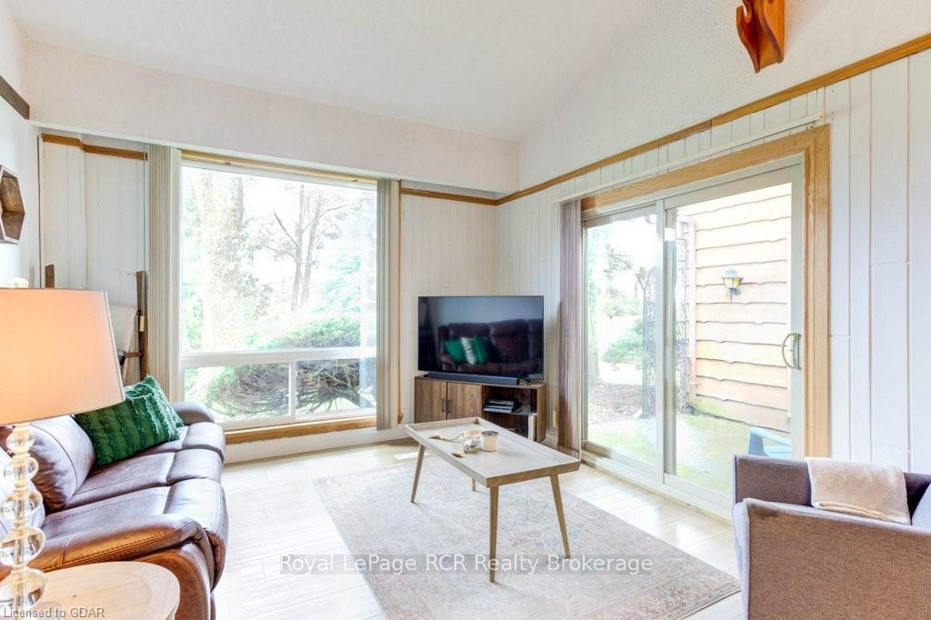 Photo 11 of 9811 Creek Road, Minto — HOMEH