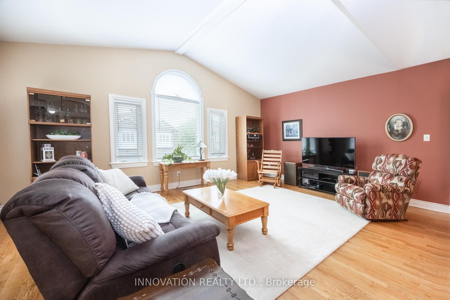 Photo 7 of 36 Castle Glen Crescent, Ottawa, Kanata - Glencairn/Hazeldean — HOMEH