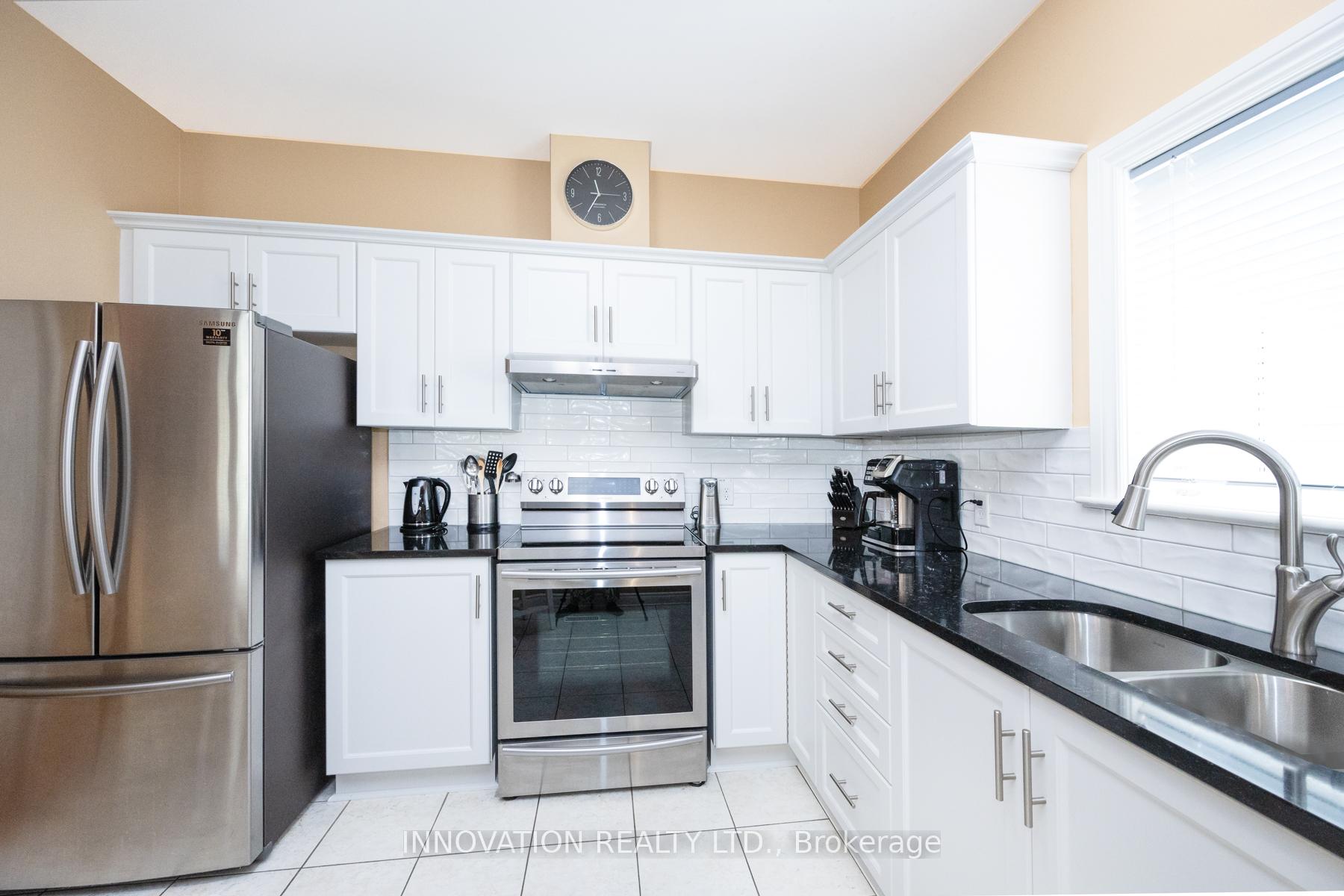 Photo 10 of 36 Castle Glen Crescent, Ottawa, Kanata - Glencairn/Hazeldean — HOMEH