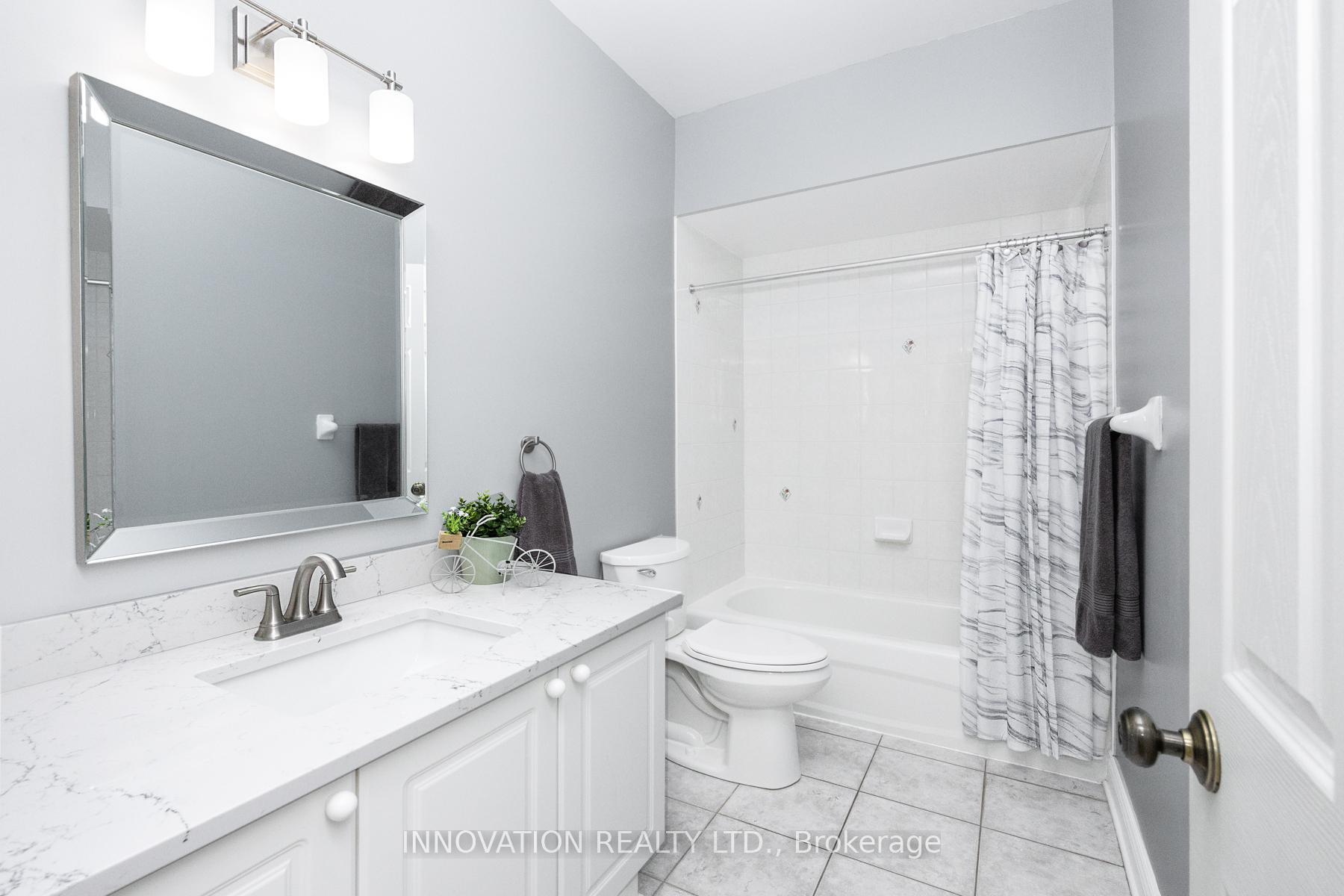 Photo 12 of 36 Castle Glen Crescent, Ottawa, Kanata - Glencairn/Hazeldean — HOMEH