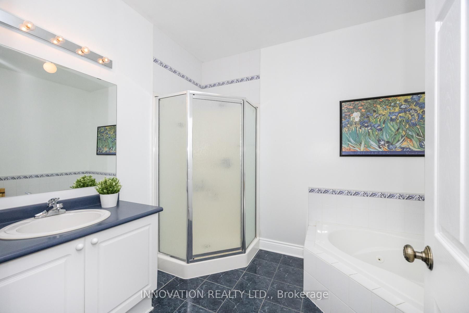 Photo 16 of 36 Castle Glen Crescent, Ottawa, Kanata - Glencairn/Hazeldean — HOMEH
