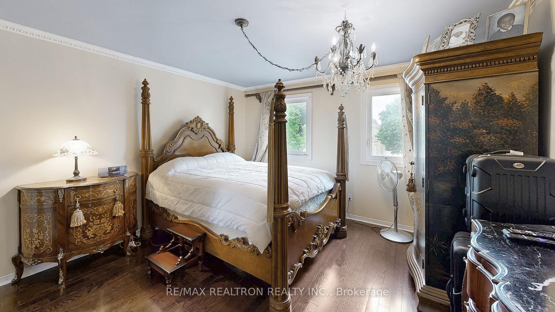 Photo 20 of 43 Strathmore Drive, Markham, Raymerville — HOMEH