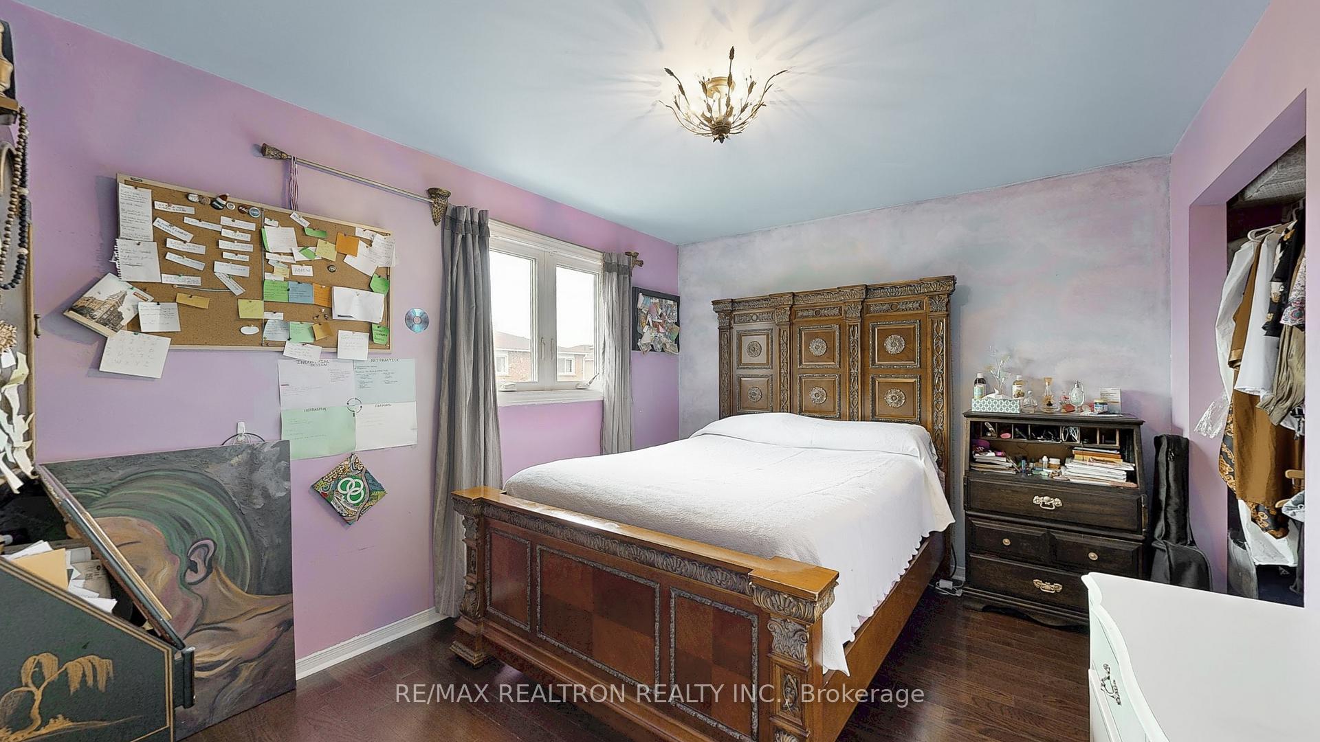 Photo 24 of 43 Strathmore Drive, Markham, Raymerville — HOMEH