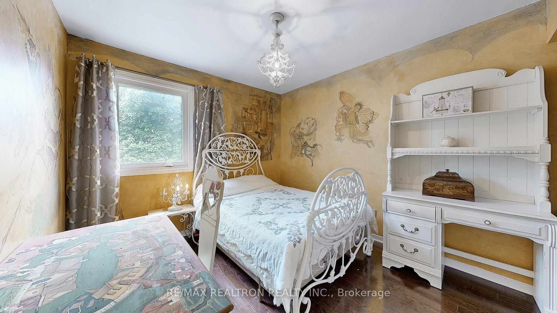 Photo 26 of 43 Strathmore Drive, Markham, Raymerville — HOMEH