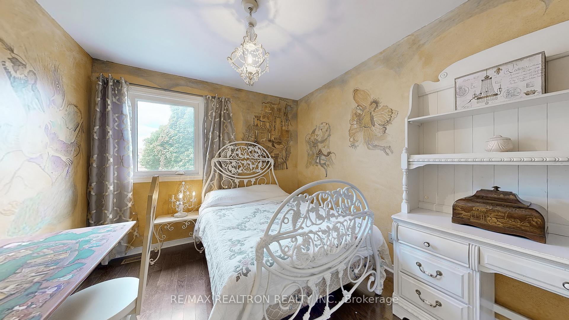 Photo 27 of 43 Strathmore Drive, Markham, Raymerville — HOMEH