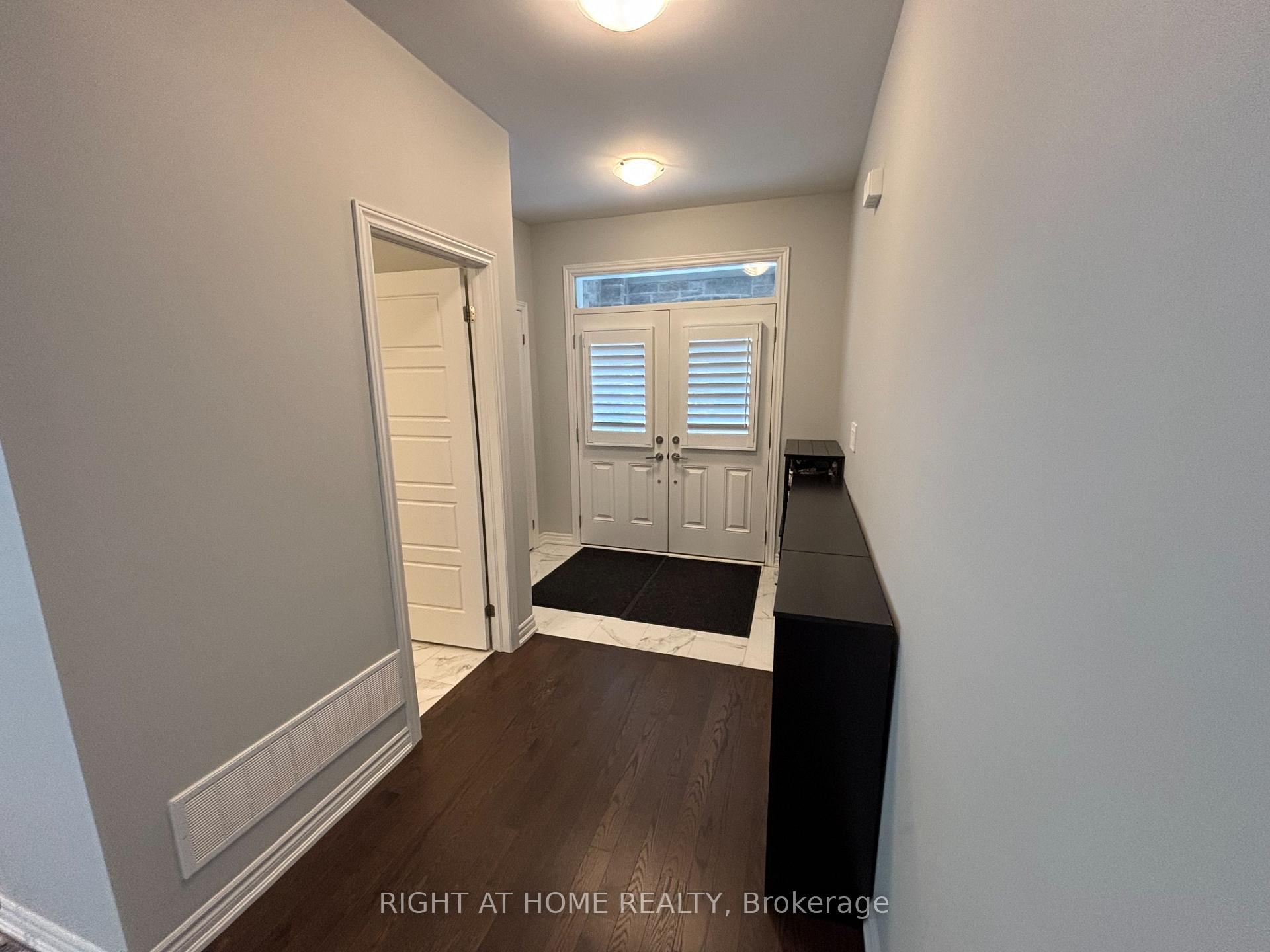 Photo 6 of Unit UPPER, 1480 Kitchen Court, Milton, Walker — HOMEH