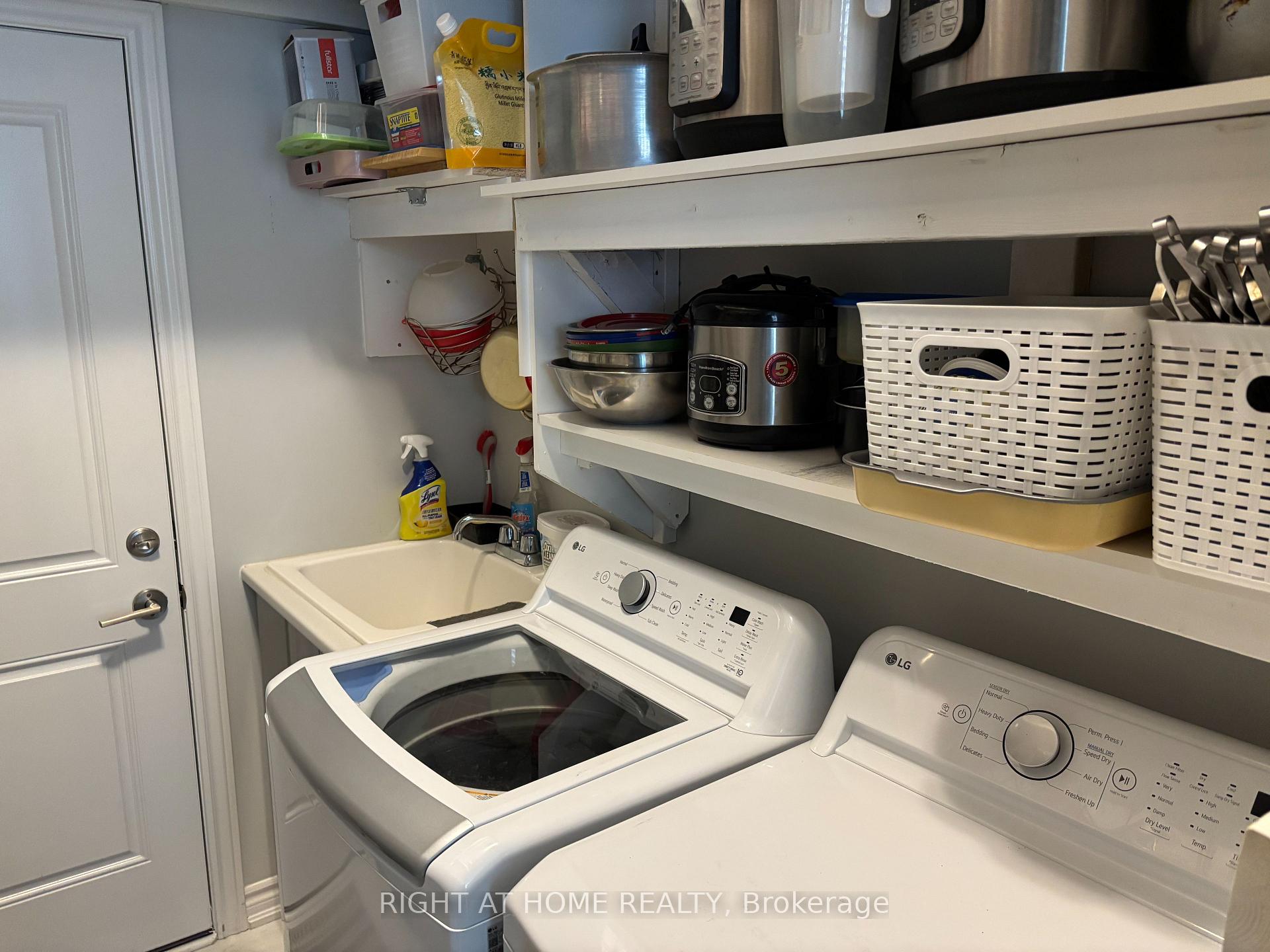 Photo 21 of Unit UPPER, 1480 Kitchen Court, Milton, Walker — HOMEH
