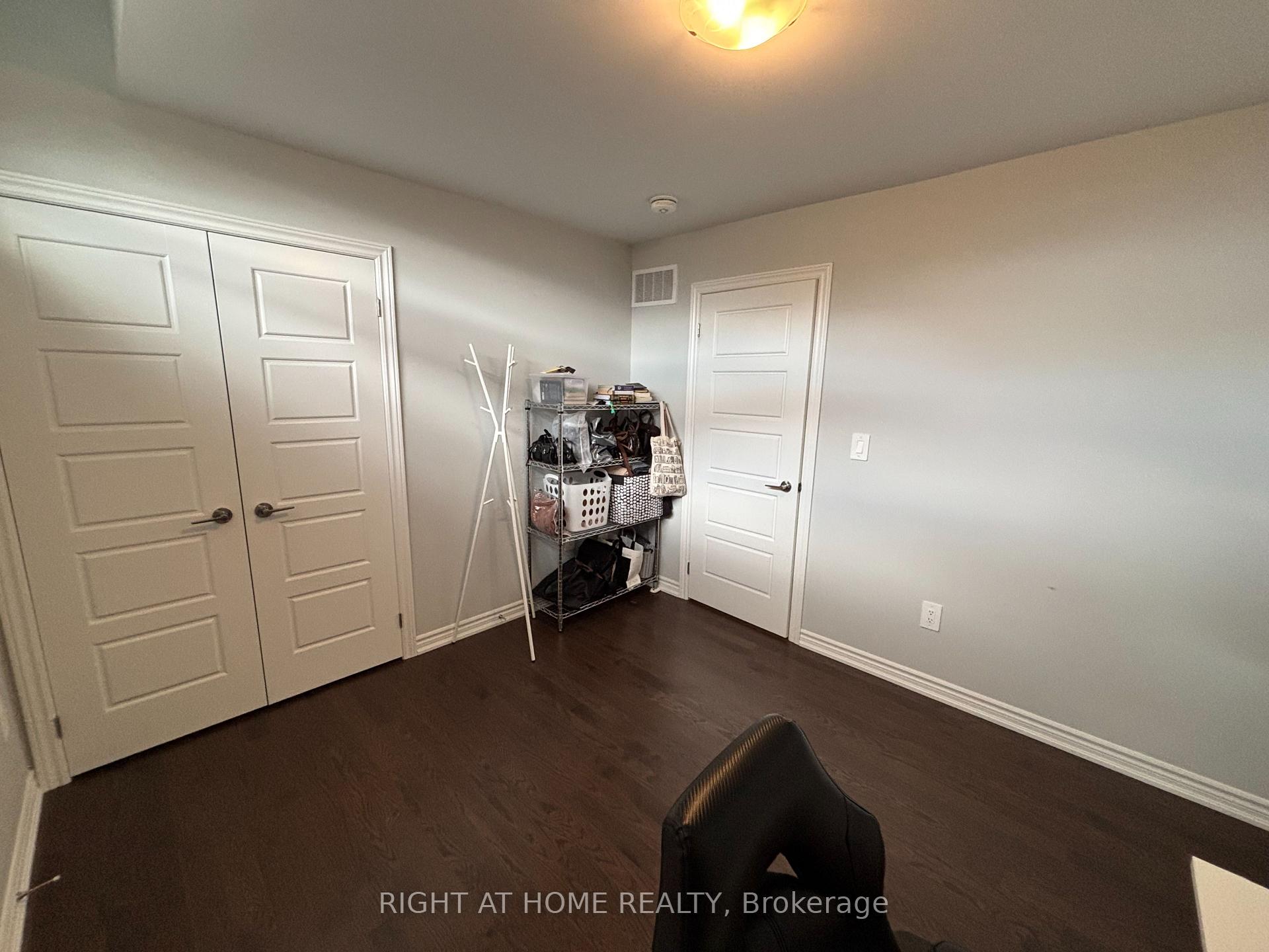 Photo 30 of Unit UPPER, 1480 Kitchen Court, Milton, Walker — HOMEH
