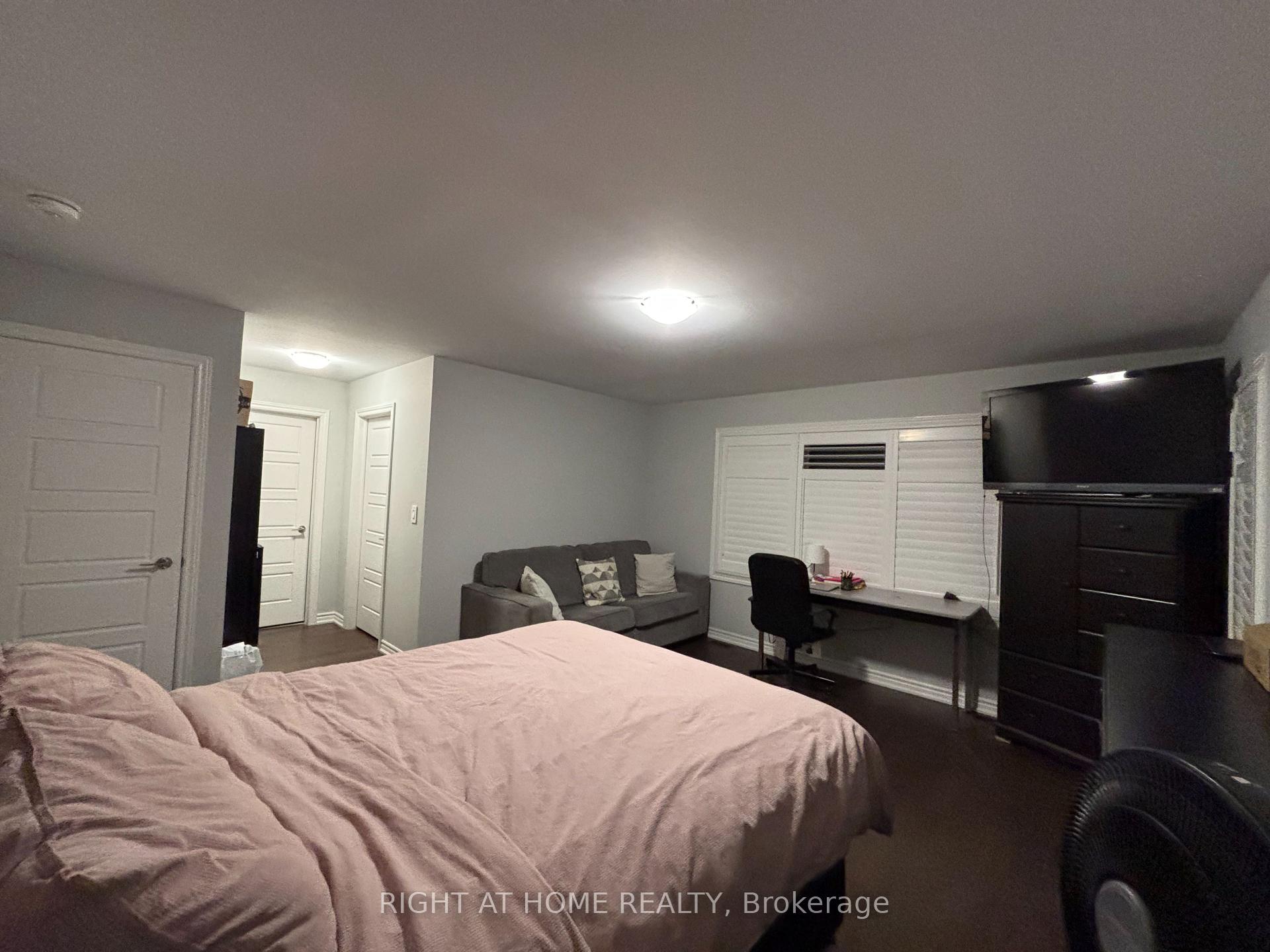 Photo 32 of Unit UPPER, 1480 Kitchen Court, Milton, Walker — HOMEH