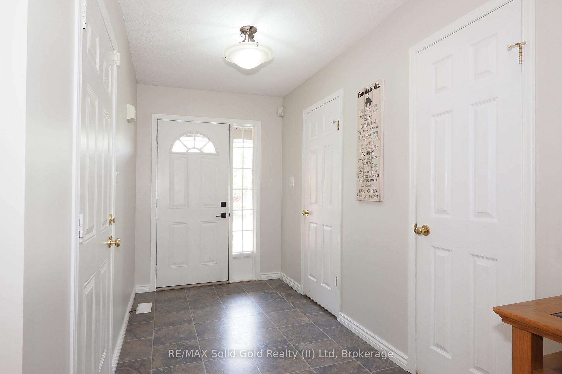 Photo 5 of 507 Commonwealth Crescent, Kitchener — HOMEH
