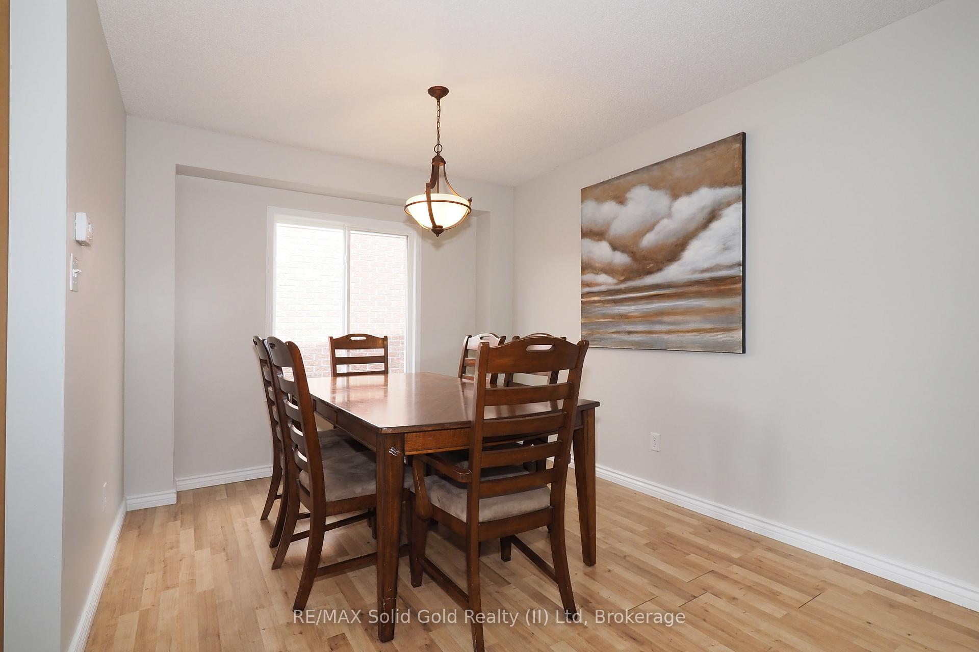 Photo 7 of 507 Commonwealth Crescent, Kitchener — HOMEH