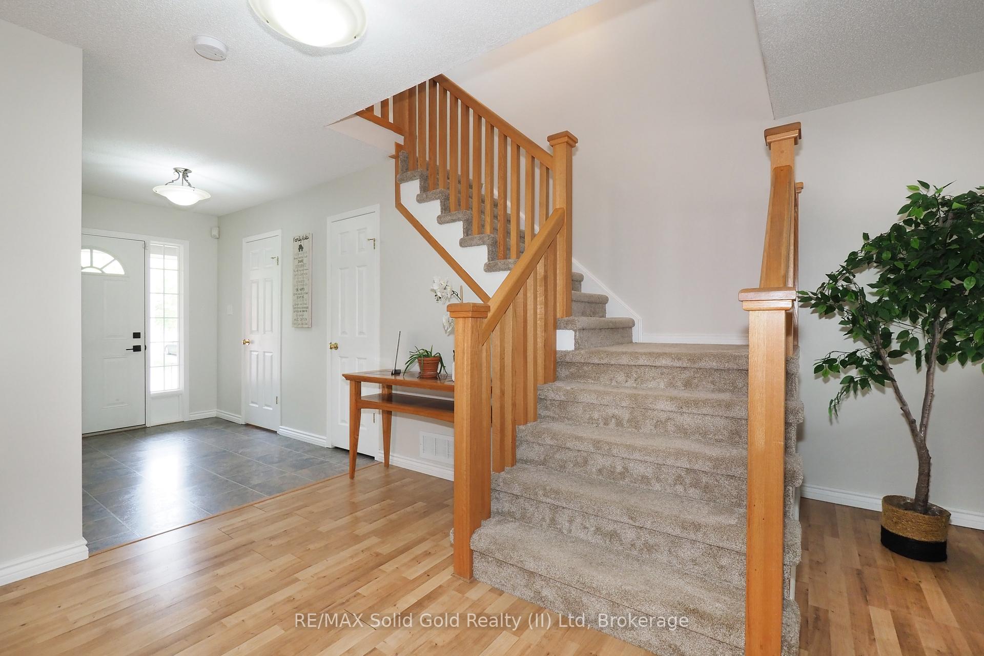 Photo 21 of 507 Commonwealth Crescent, Kitchener — HOMEH