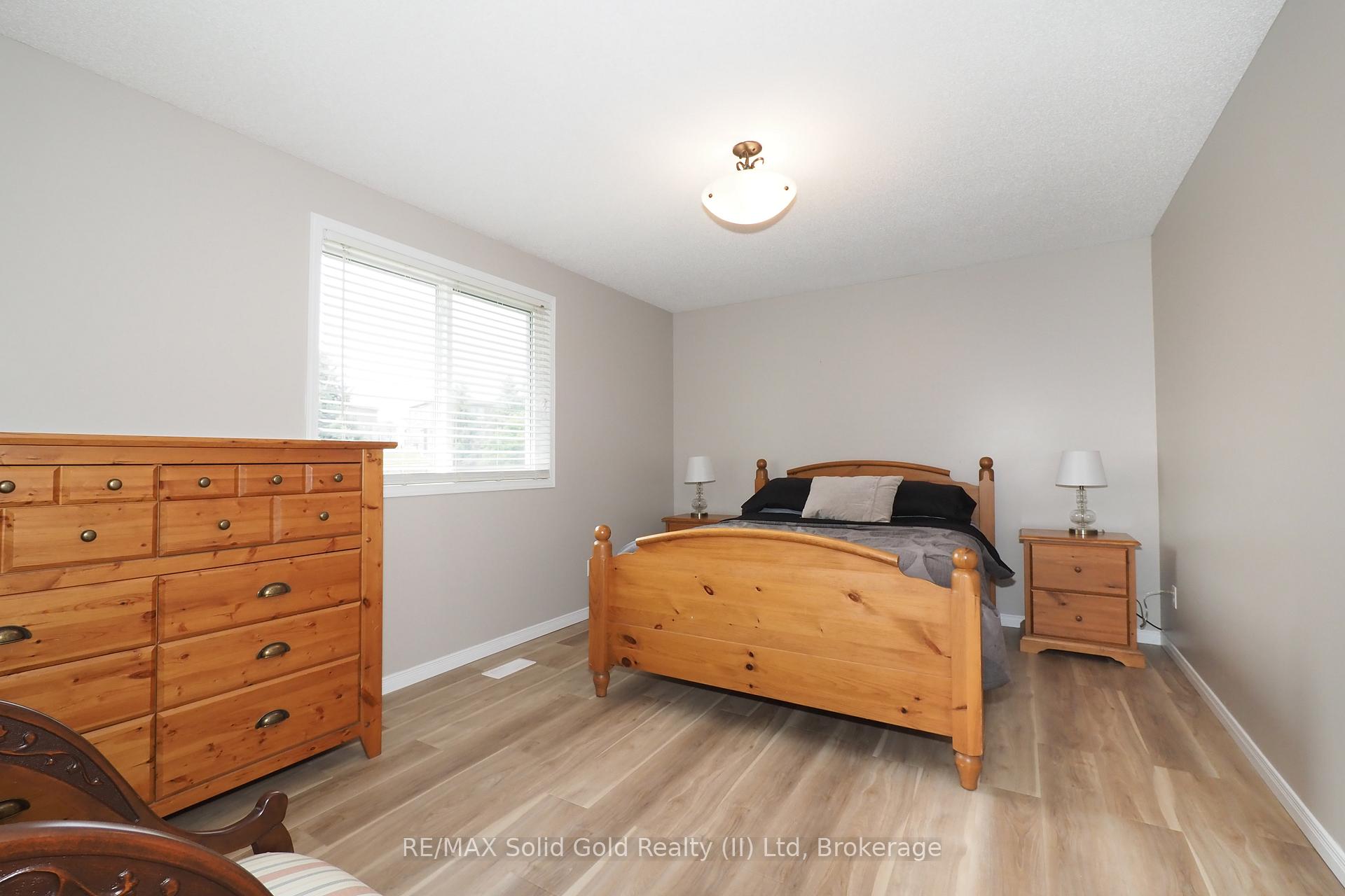 Photo 23 of 507 Commonwealth Crescent, Kitchener — HOMEH