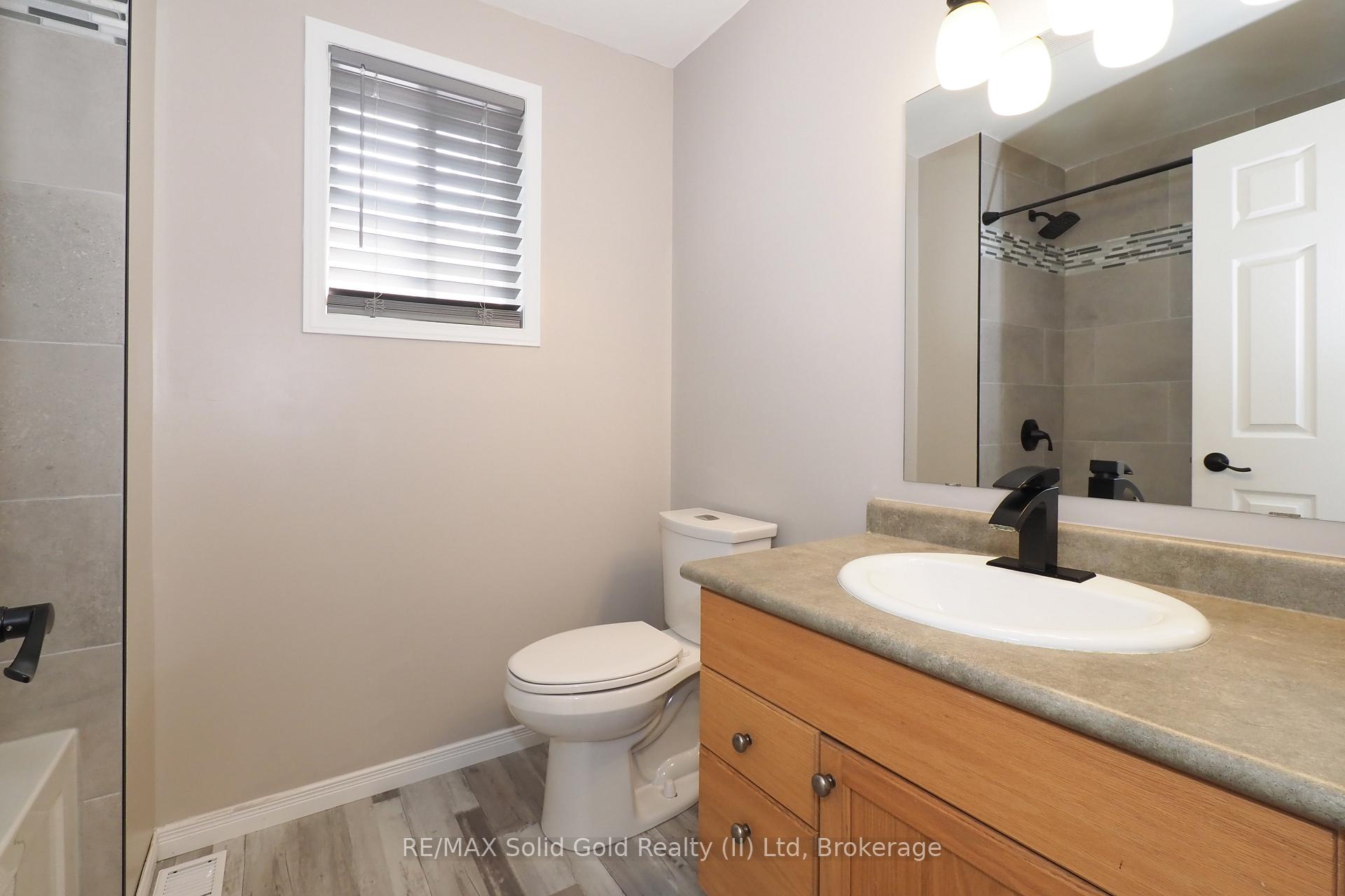 Photo 25 of 507 Commonwealth Crescent, Kitchener — HOMEH
