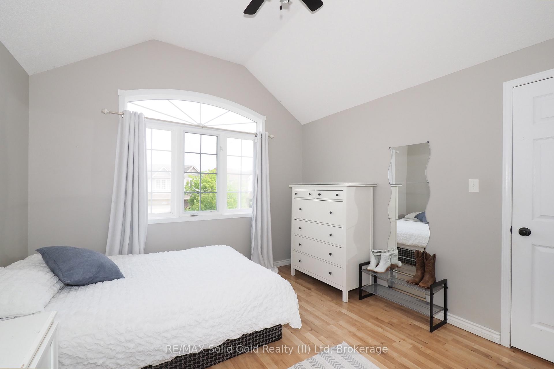 Photo 29 of 507 Commonwealth Crescent, Kitchener — HOMEH