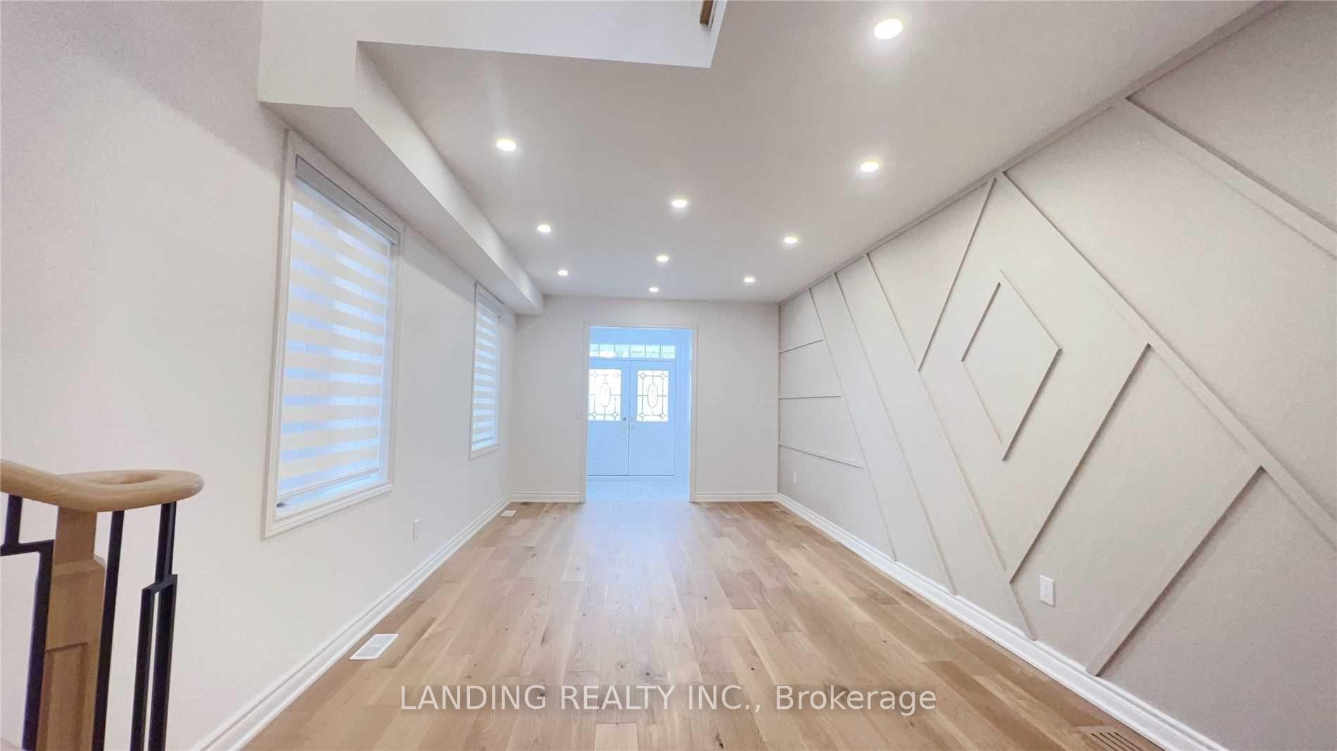 Photo 6 of 35 Briarcrest Drive, Markham, Berczy — HOMEH