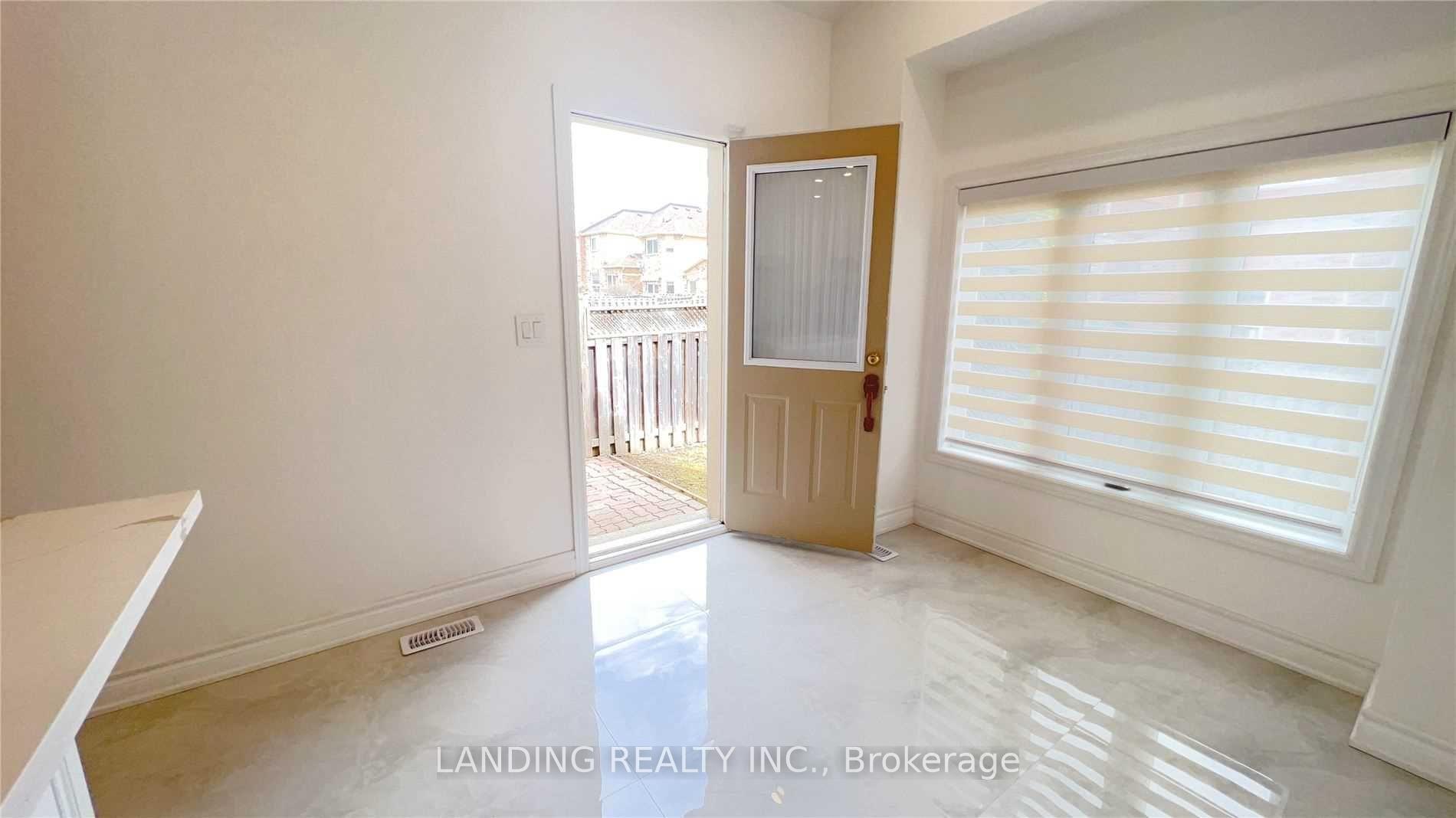 Photo 34 of 35 Briarcrest Drive, Markham, Berczy — HOMEH