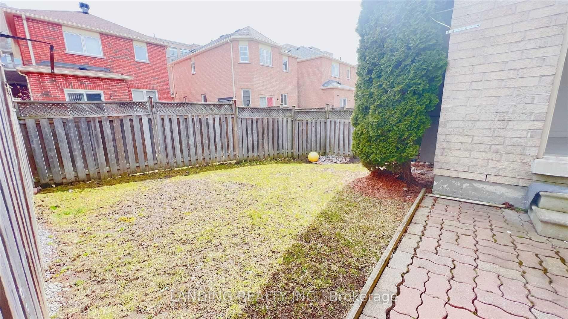 Photo 35 of 35 Briarcrest Drive, Markham, Berczy — HOMEH