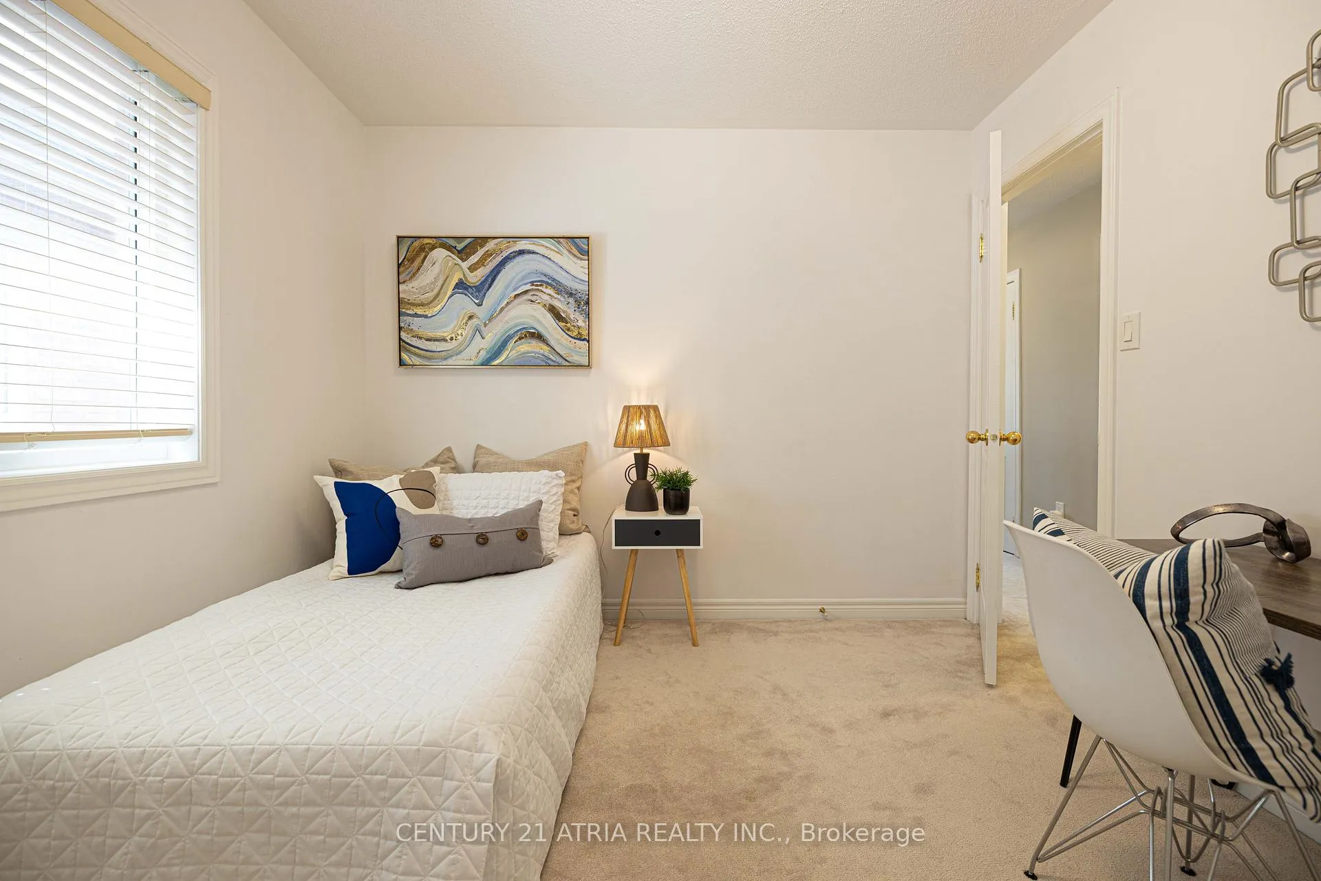 Photo 20 of 23 Staglin Court, Markham, Cathedraltown — HOMEH