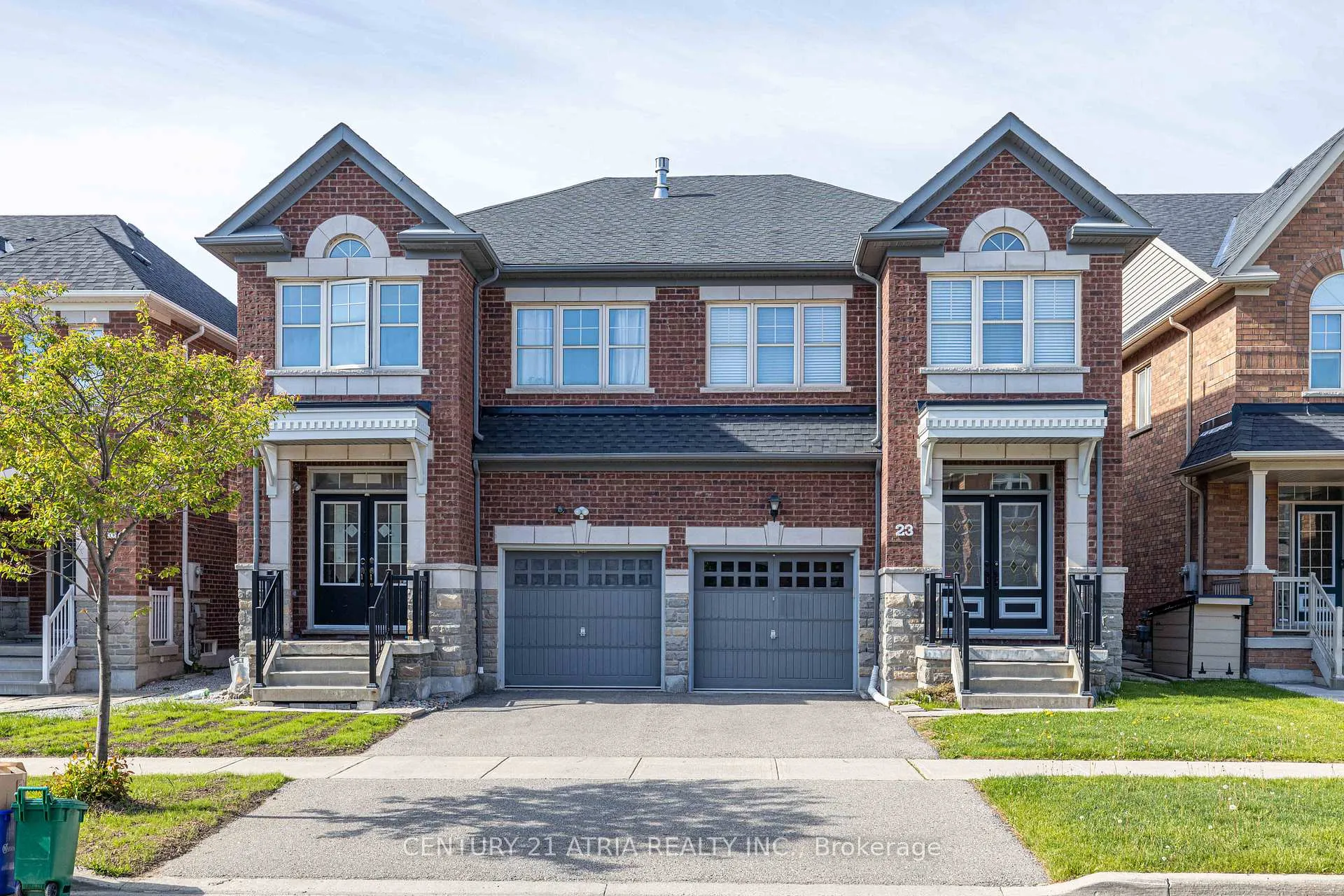 Photo 21 of 23 Staglin Court, Markham, Cathedraltown — HOMEH