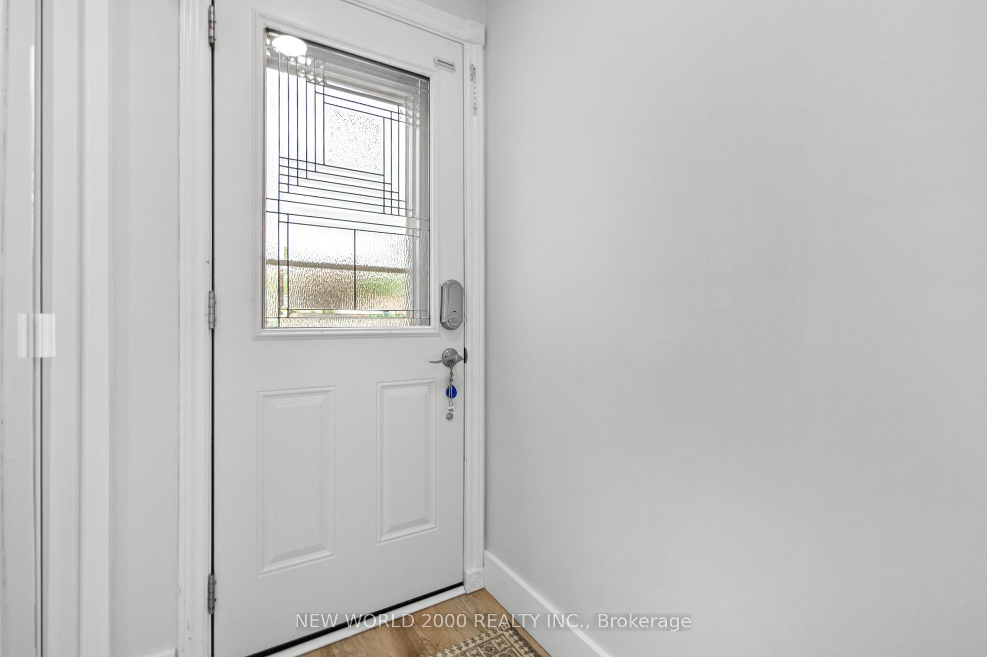 Photo 4 of 160 Bechtel Drive, Kitchener — HOMEH
