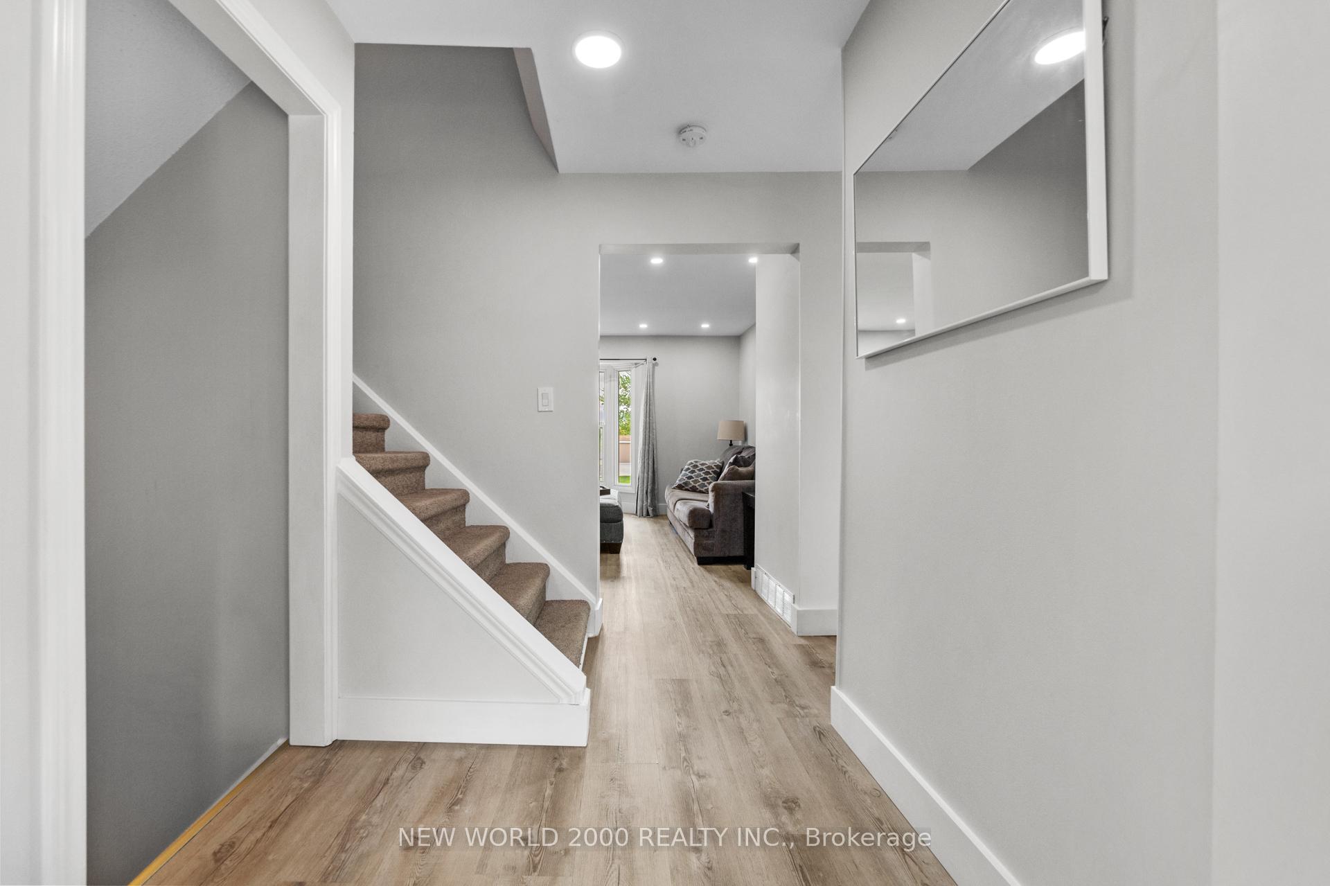 Photo 5 of 160 Bechtel Drive, Kitchener — HOMEH