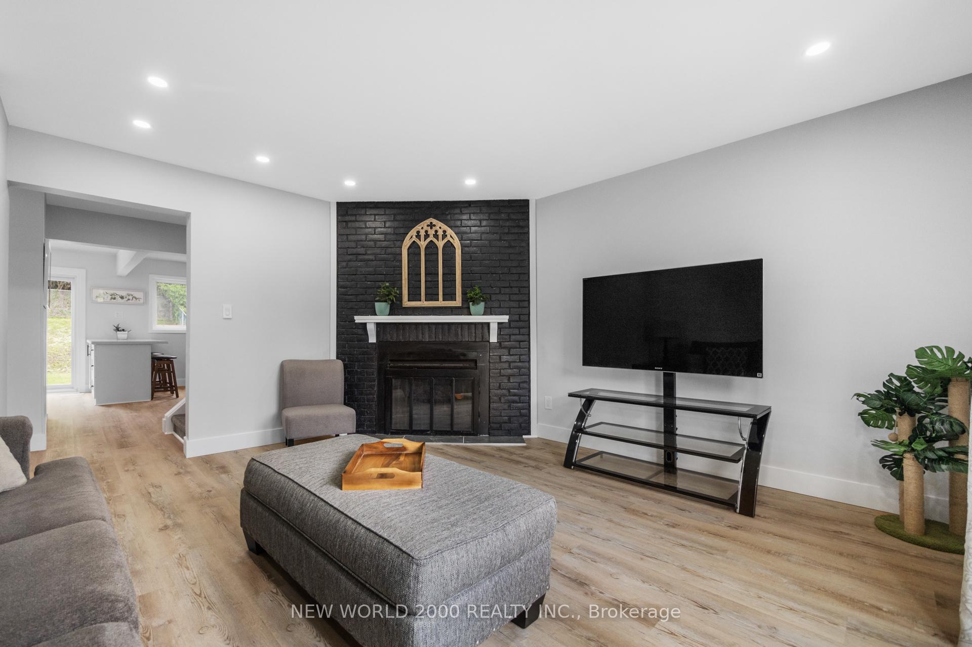 Photo 8 of 160 Bechtel Drive, Kitchener — HOMEH
